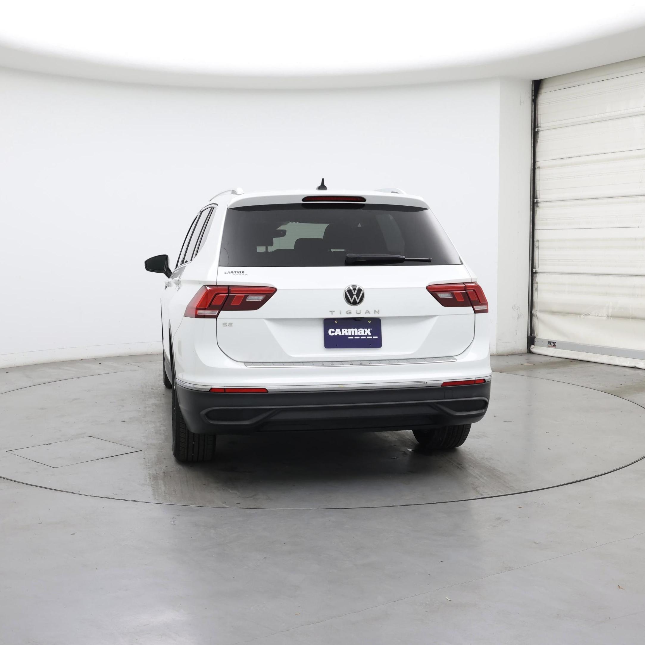 Thumbnail: 2023 Volkswagen Tiguan - 6