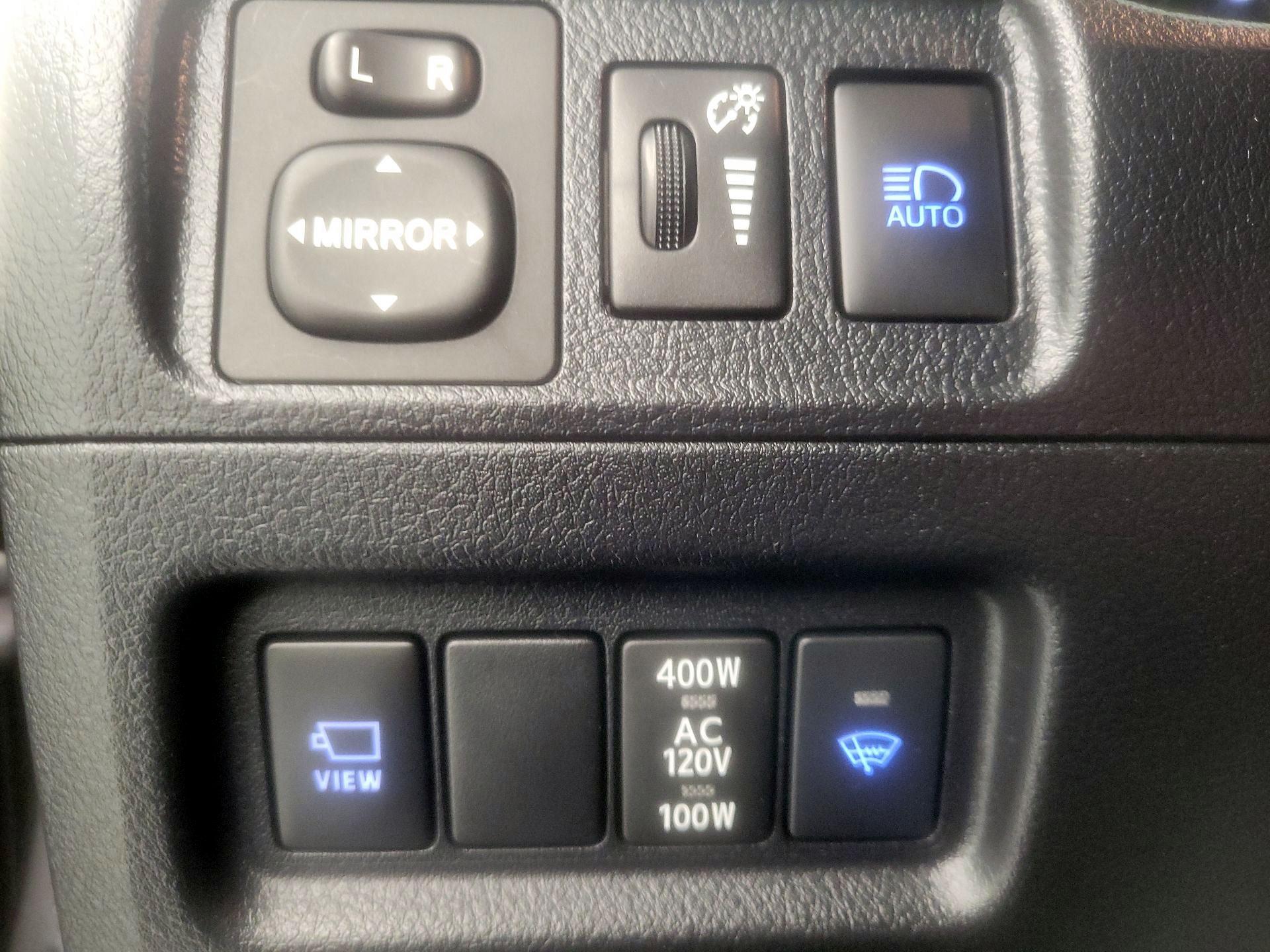 Thumbnail: 2023 Toyota 4Runner - 13