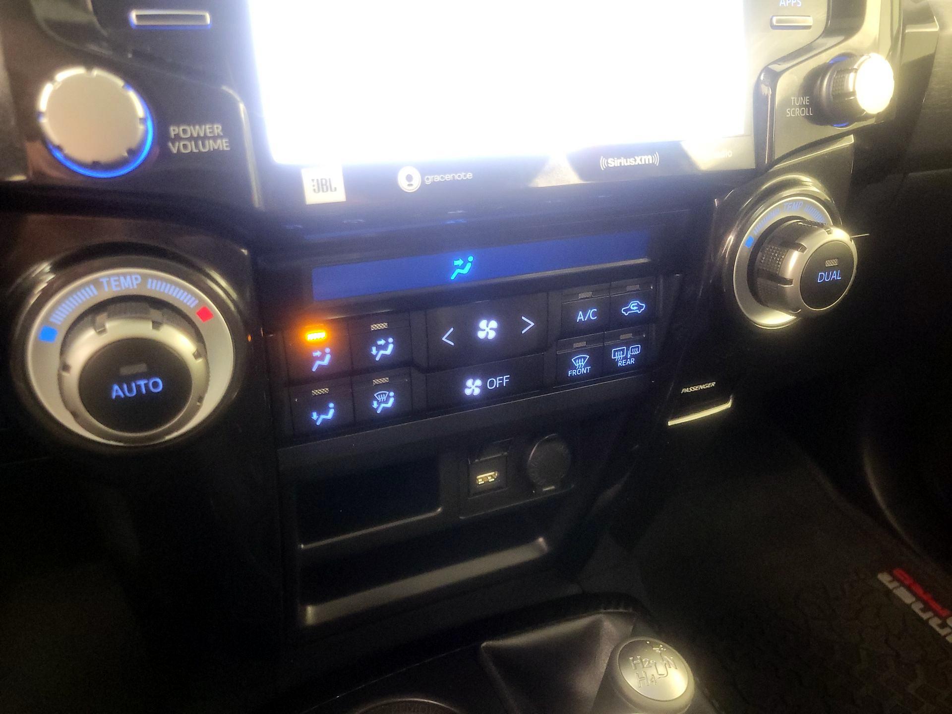 Thumbnail: 2023 Toyota 4Runner - 17