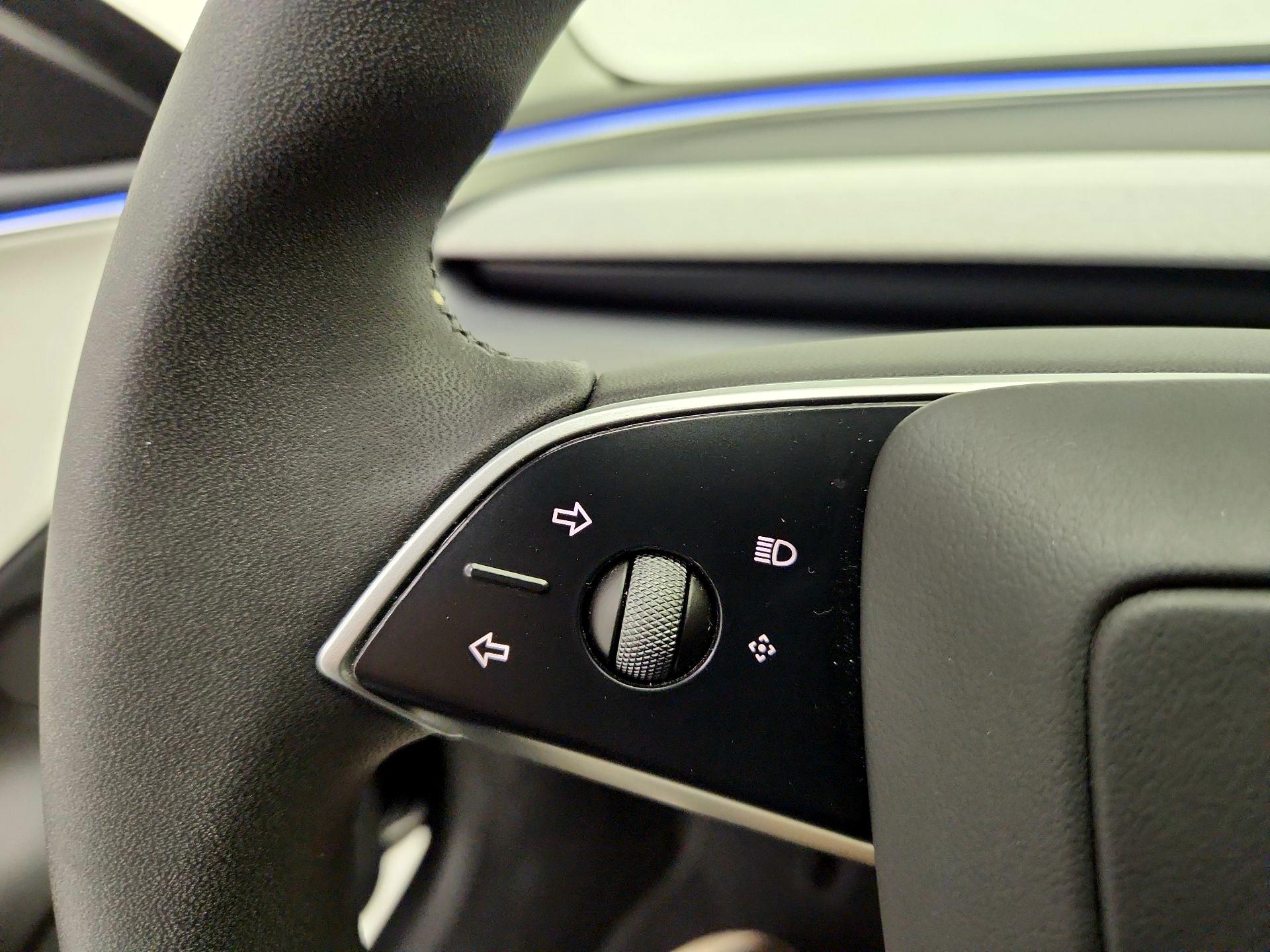 Thumbnail: 2025 Tesla Model 3 - 13