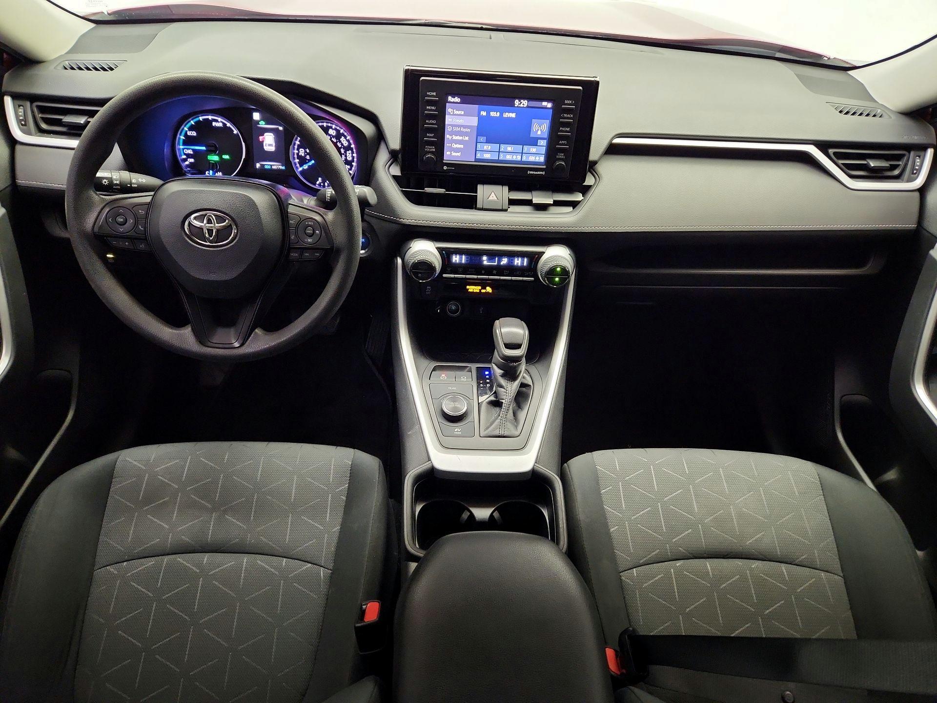 Thumbnail: 2021 Toyota RAV4 - 9