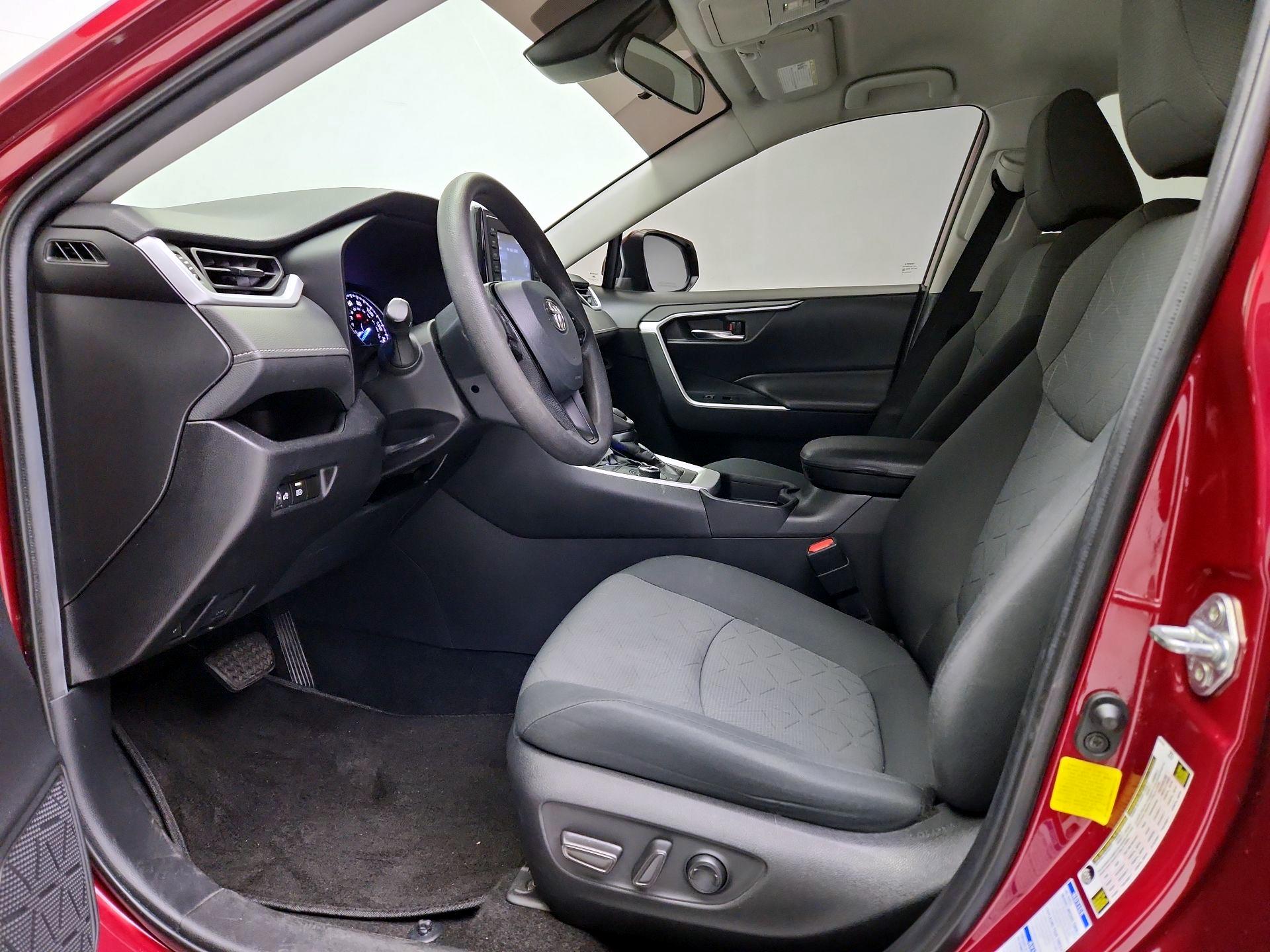 Thumbnail: 2021 Toyota RAV4 - 11