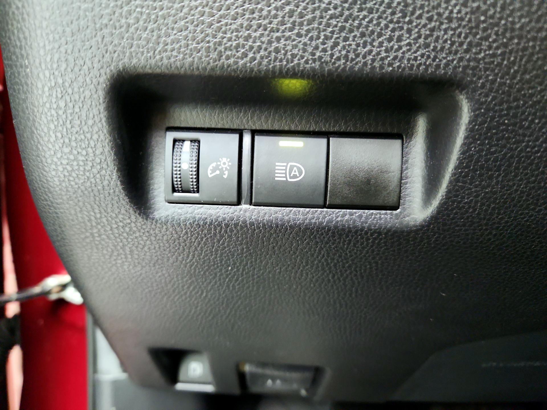 Thumbnail: 2021 Toyota RAV4 - 13