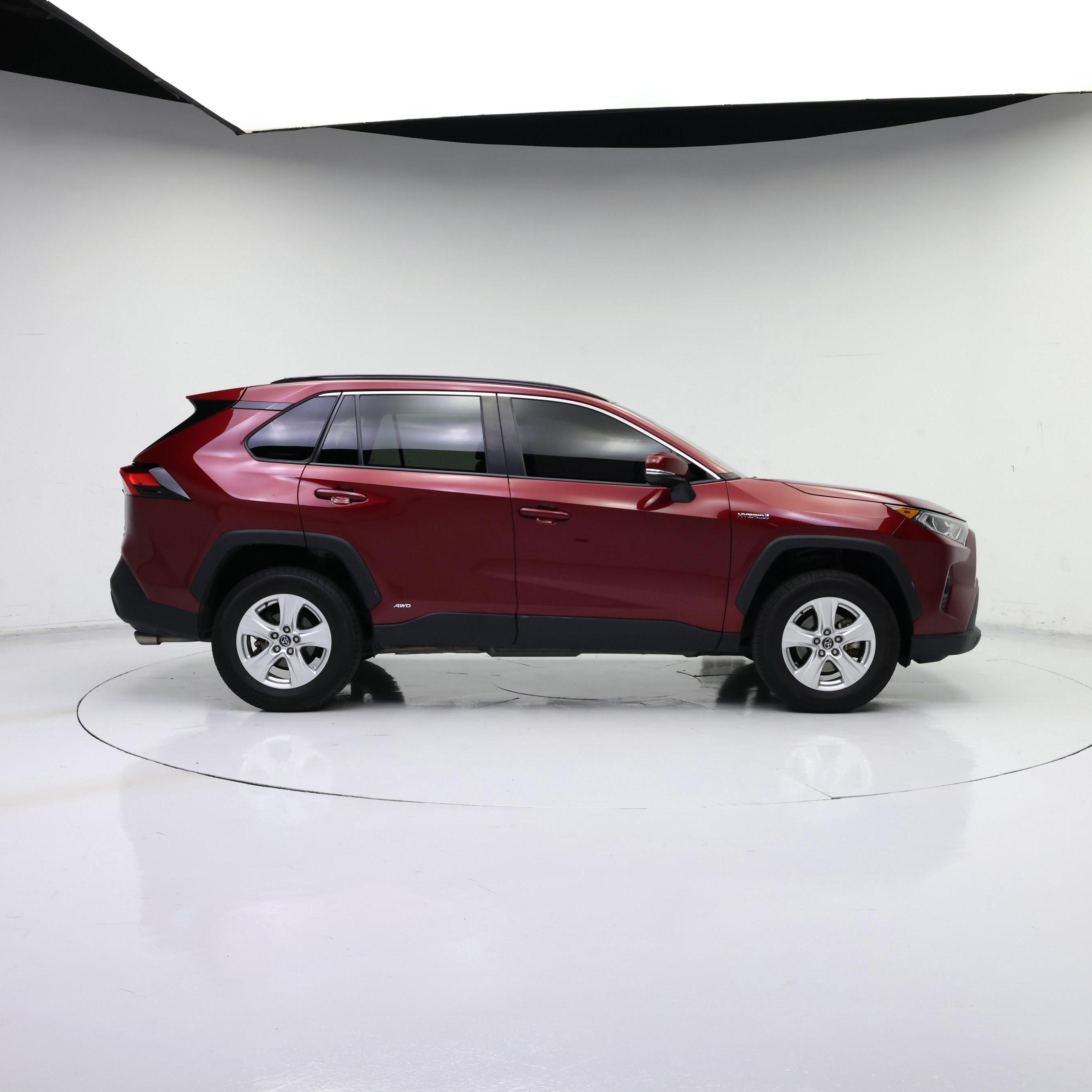 Thumbnail: 2021 Toyota RAV4 - 7