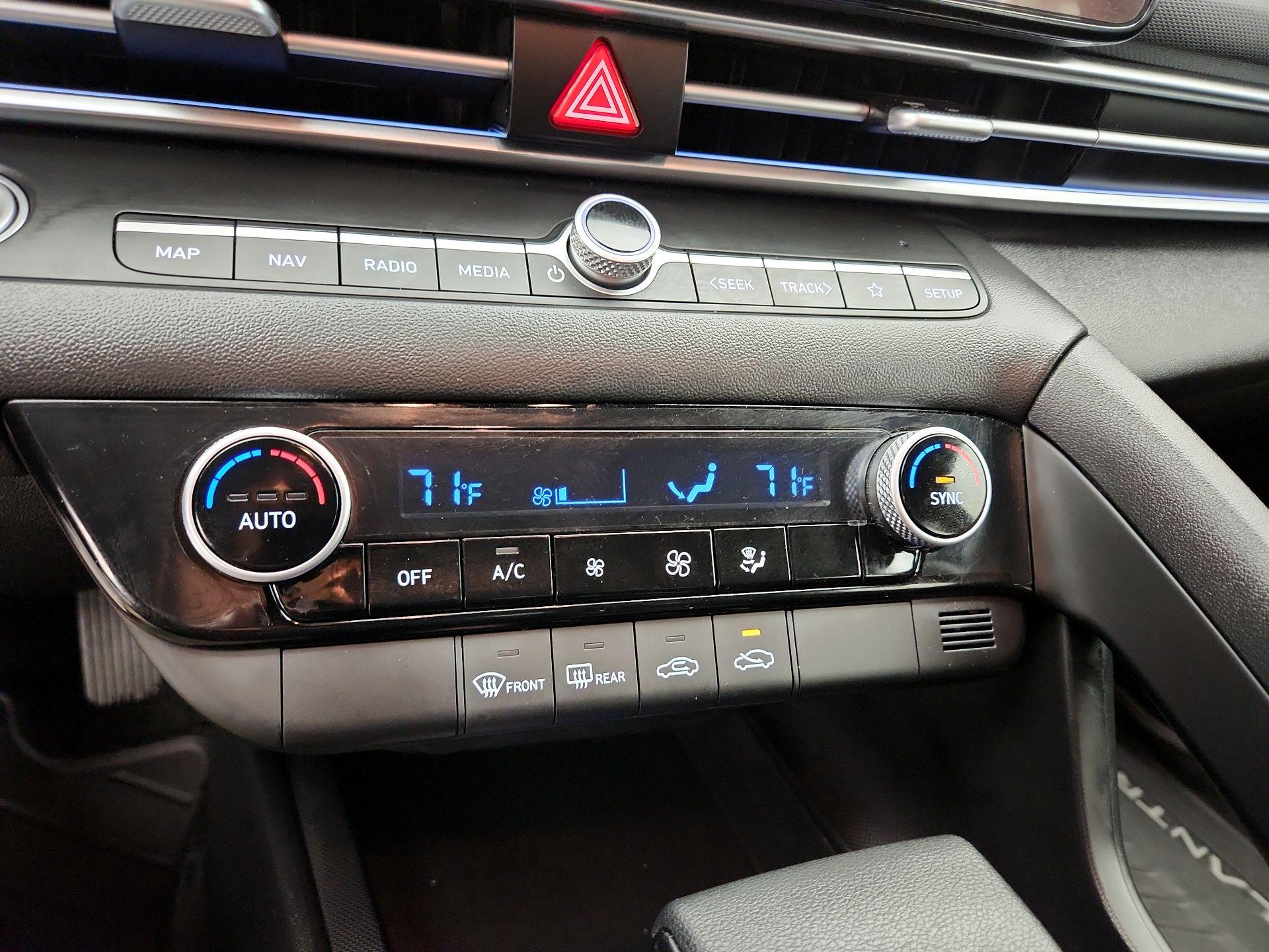 Thumbnail: 2024 Hyundai Elantra - 17