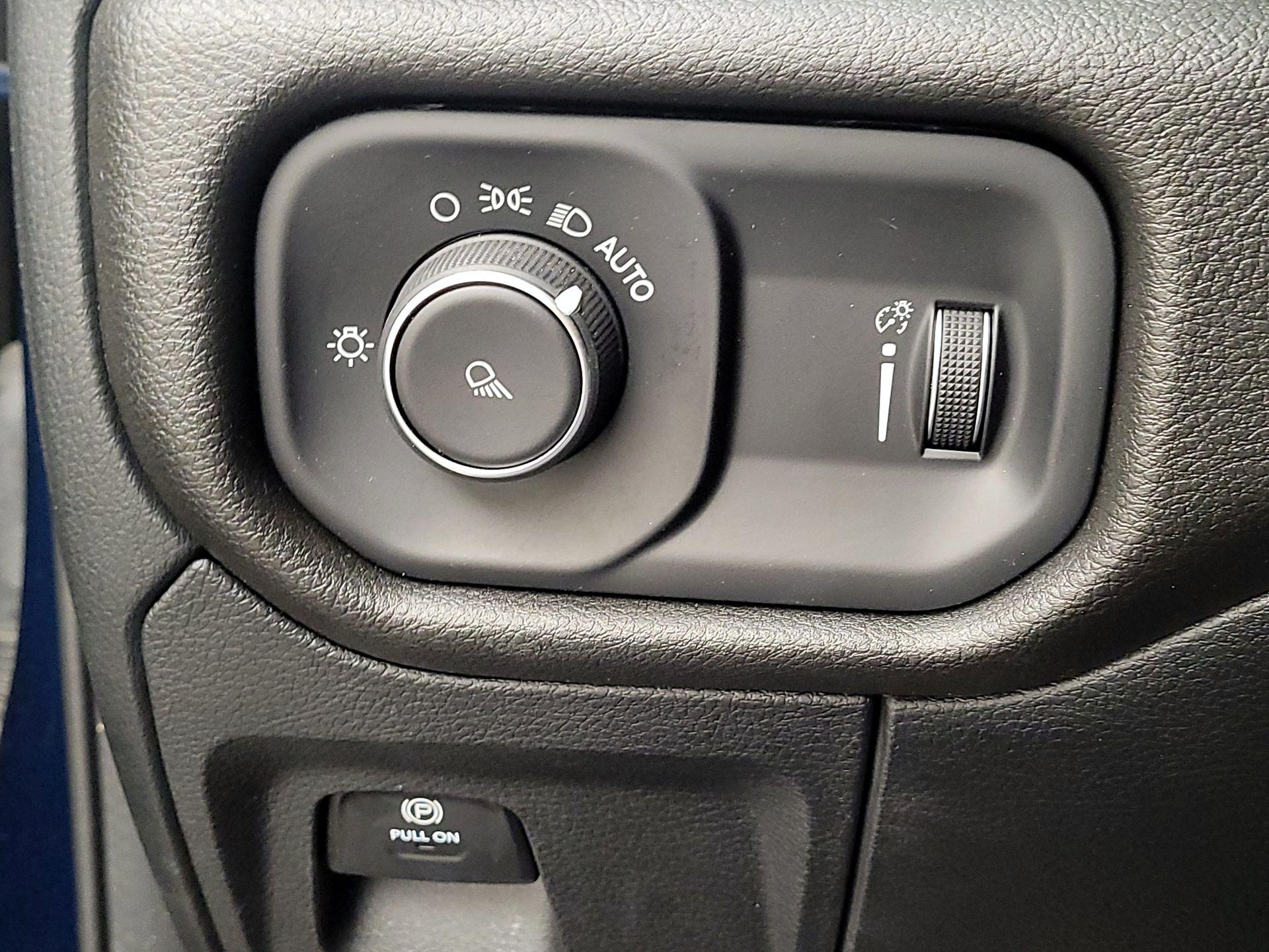 Thumbnail: 2024 RAM 1500 - 13