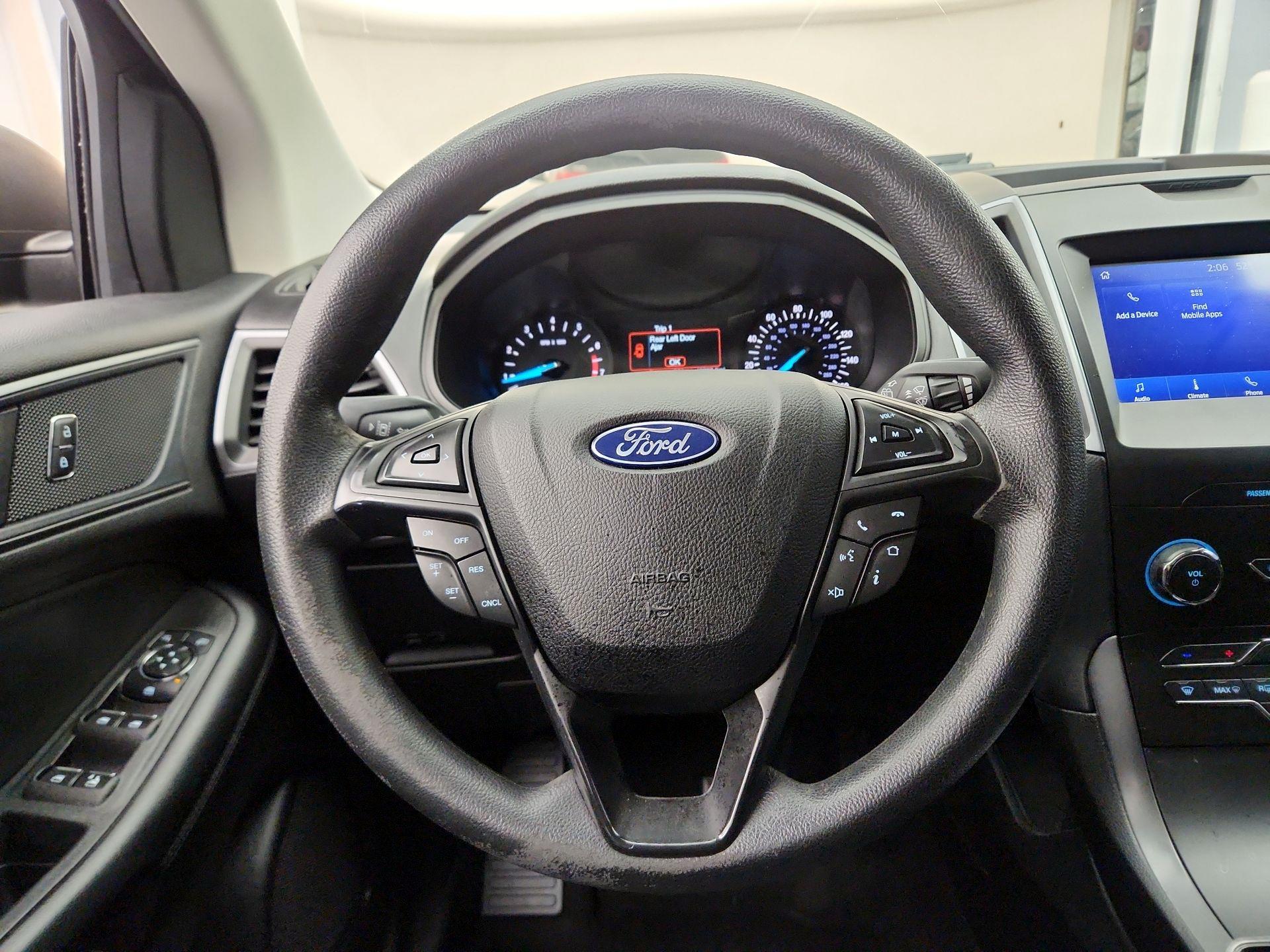 Thumbnail: 2020 Ford Edge - 10