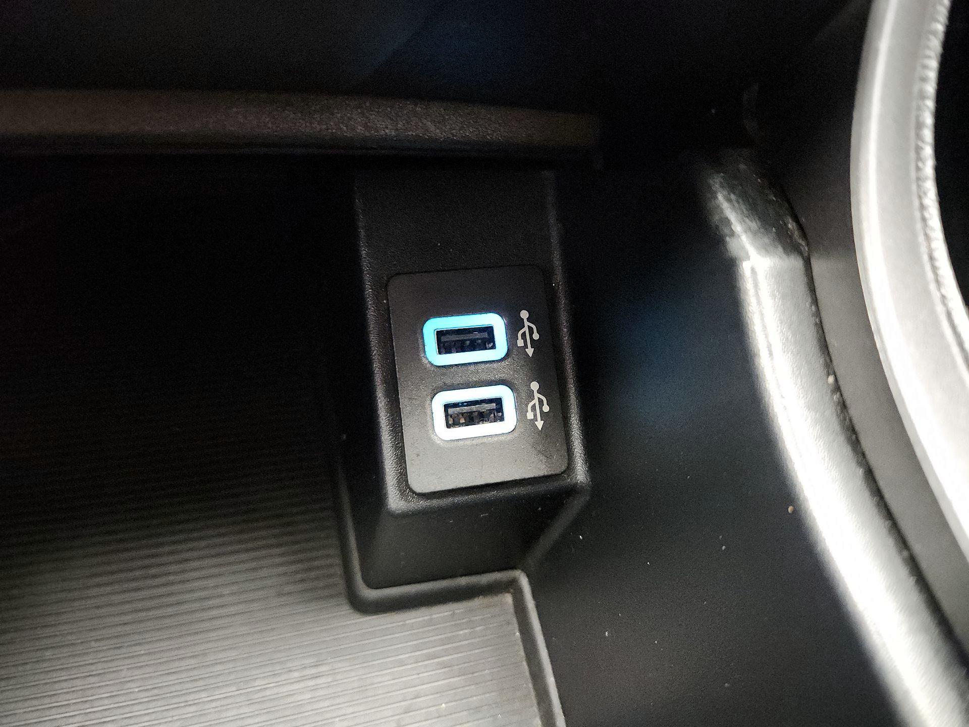 Thumbnail: 2020 Ford Edge - 18