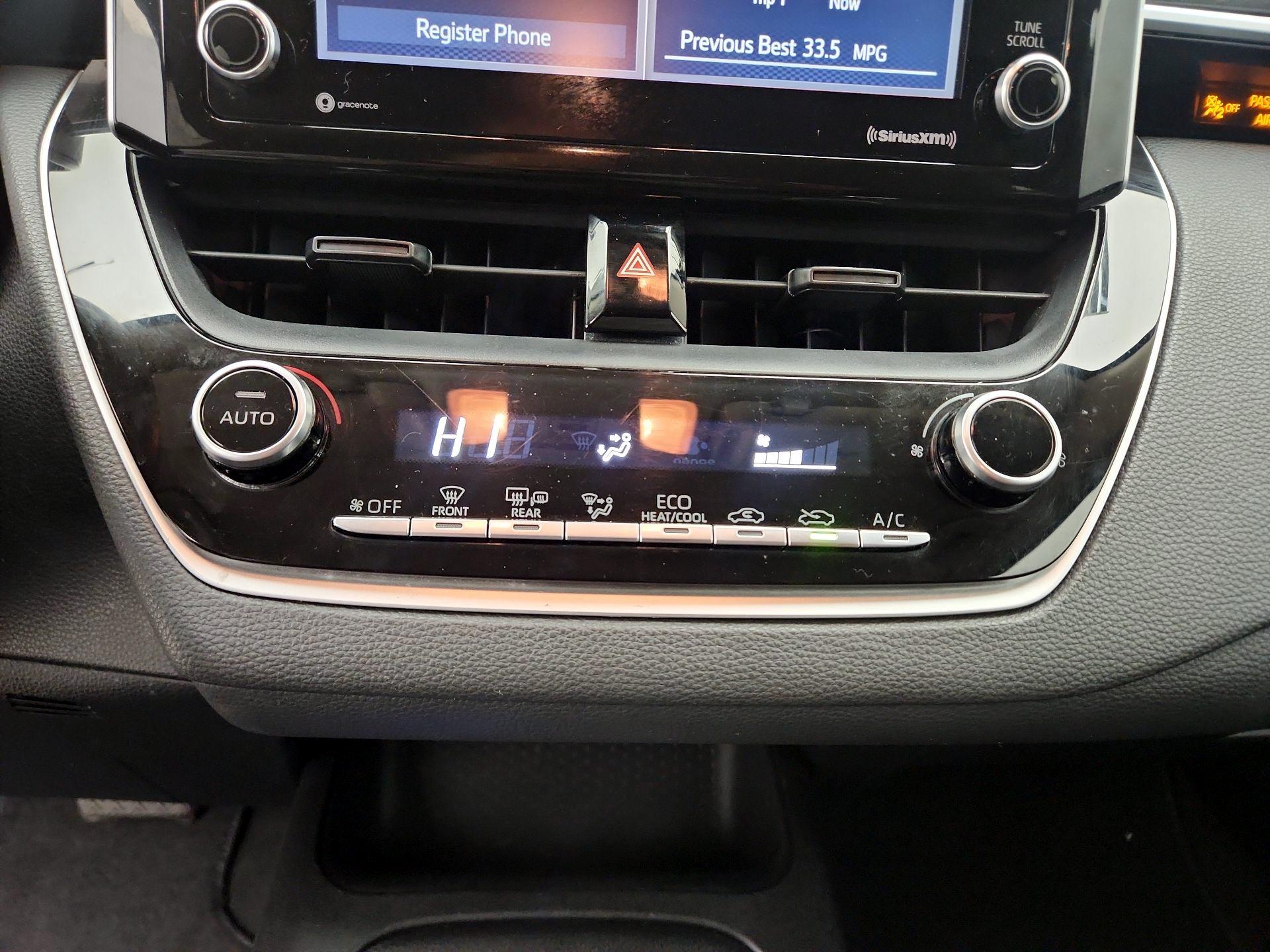 Thumbnail: 2021 Toyota Corolla - 16