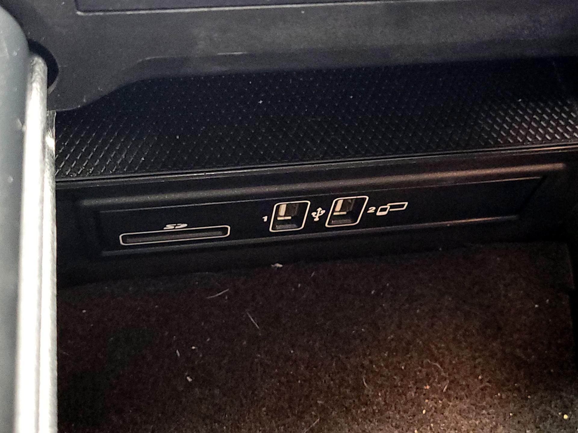 Thumbnail: 2021 Mercedes-Benz C-Class - 18