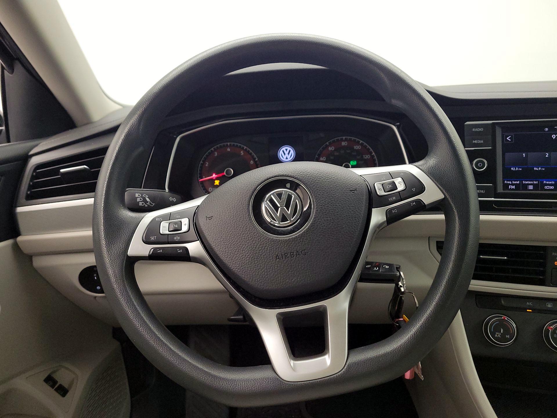 Thumbnail: 2020 Volkswagen Jetta - 10