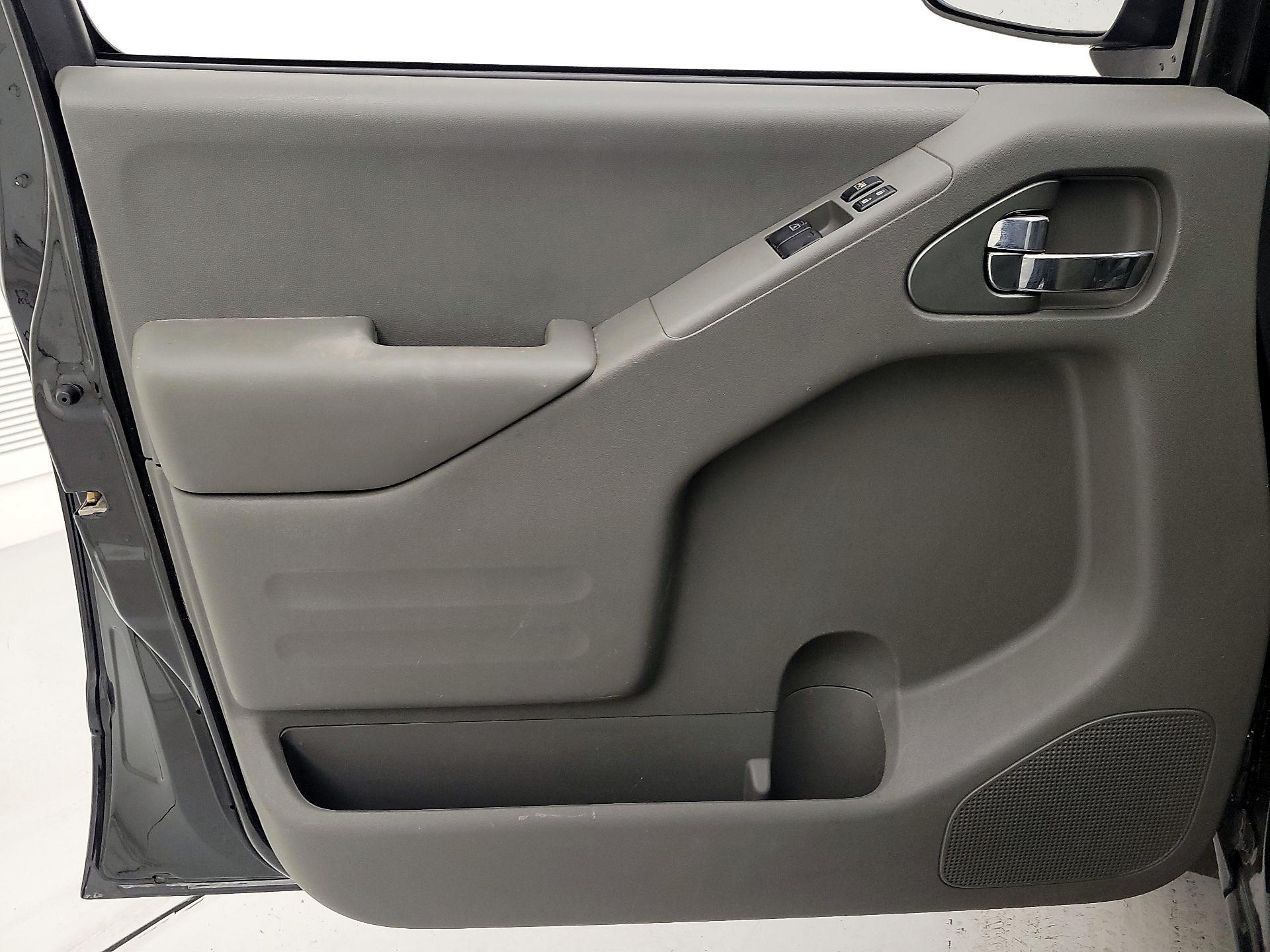 Thumbnail: 2021 Nissan Frontier - 12