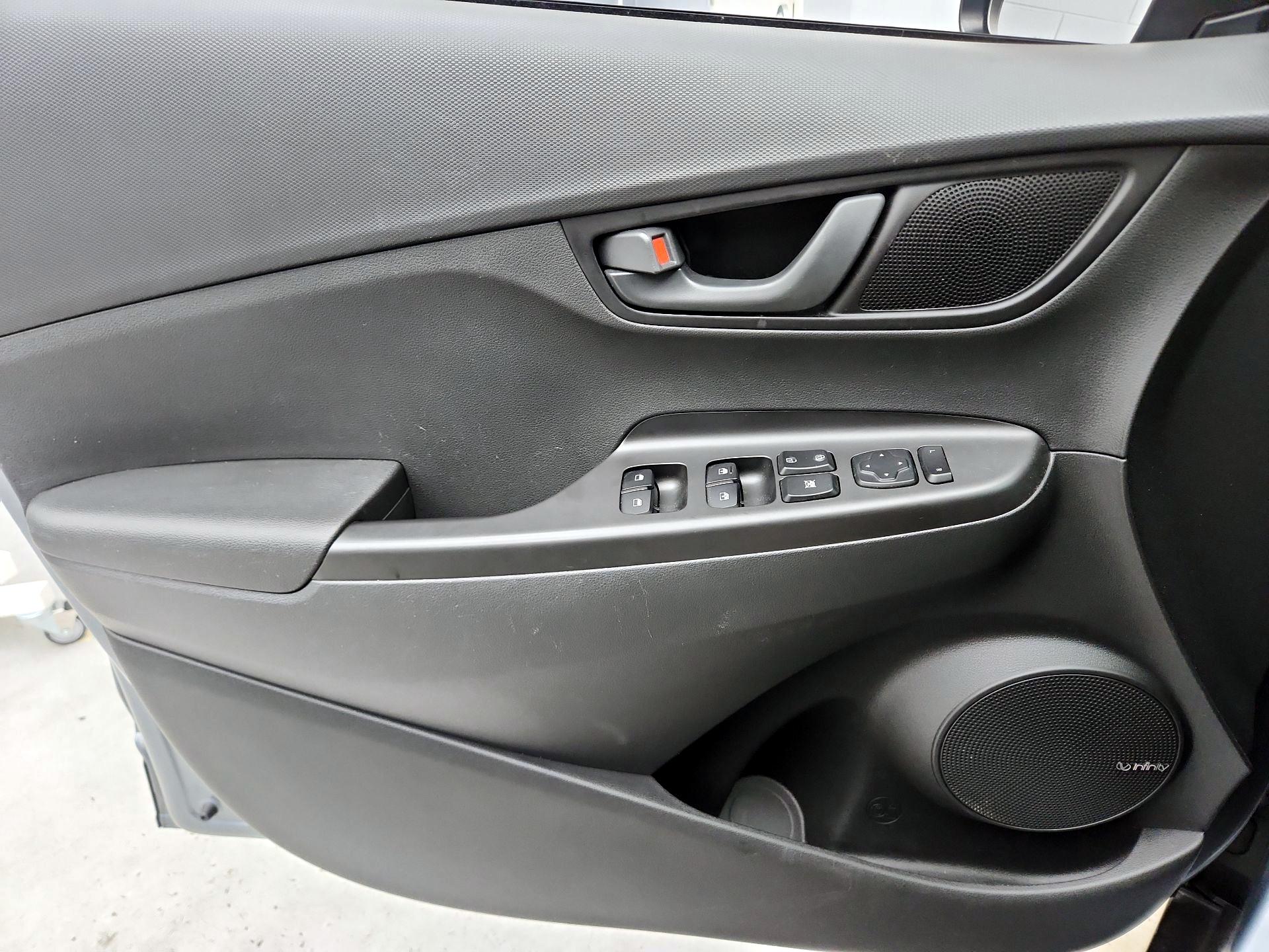 Thumbnail: 2020 Hyundai Kona - 12