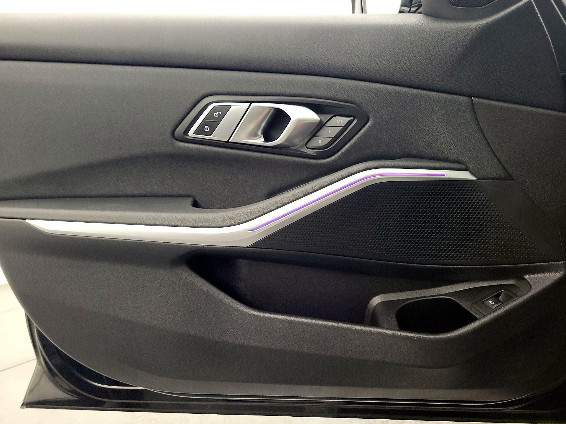 Thumbnail: 2021 BMW 3 Series - 12