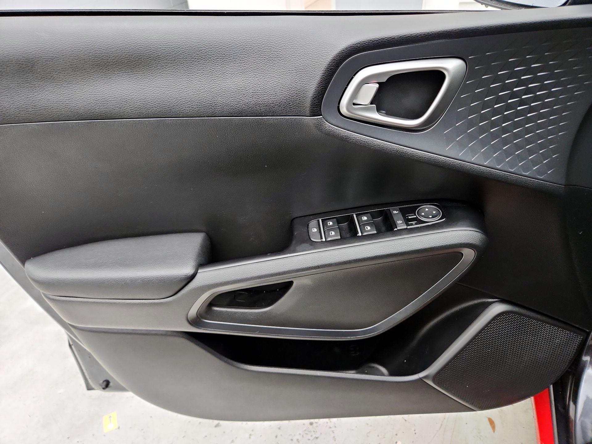 Thumbnail: 2021 Kia Soul - 12