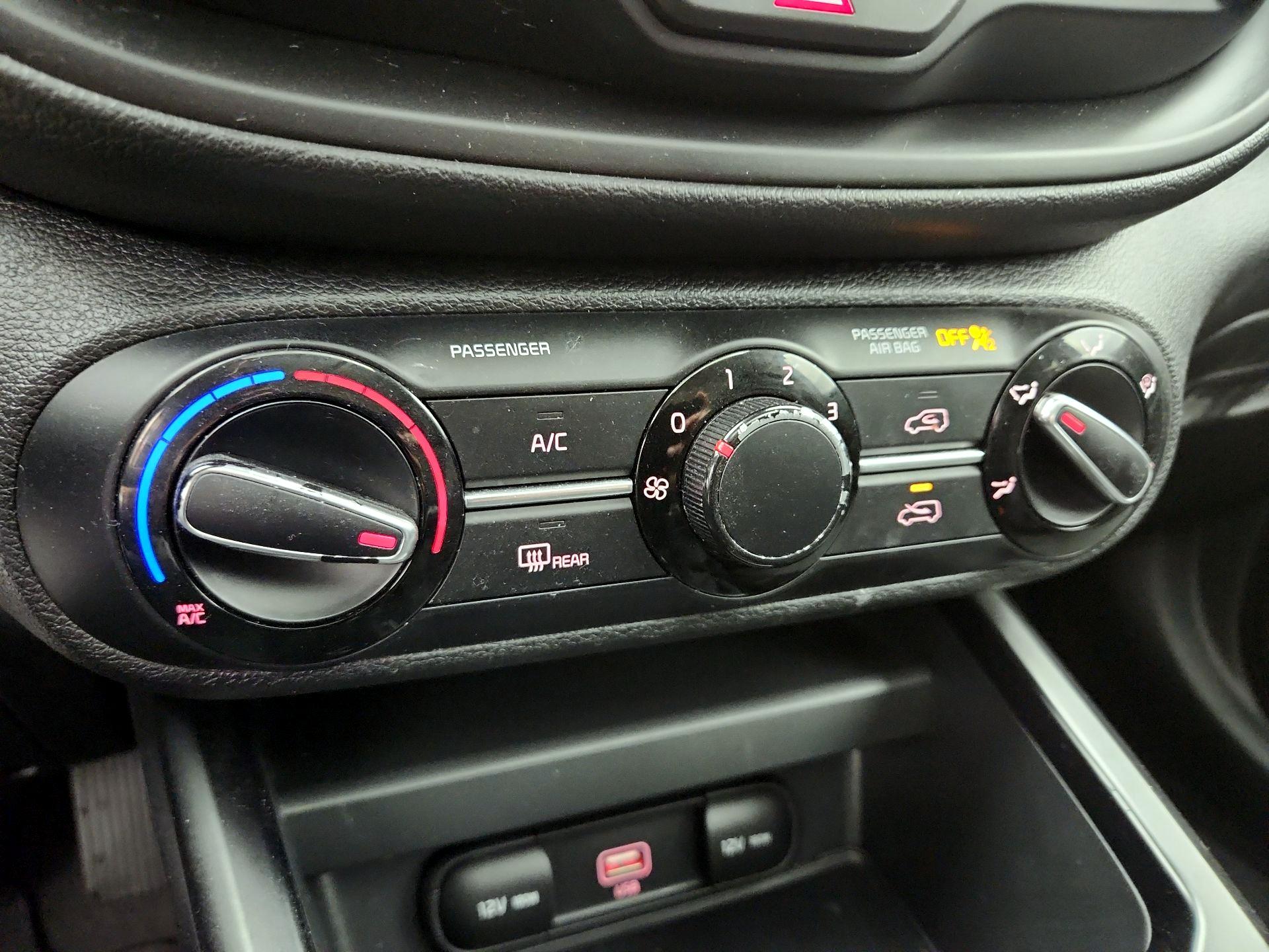 Thumbnail: 2021 Kia Soul - 16