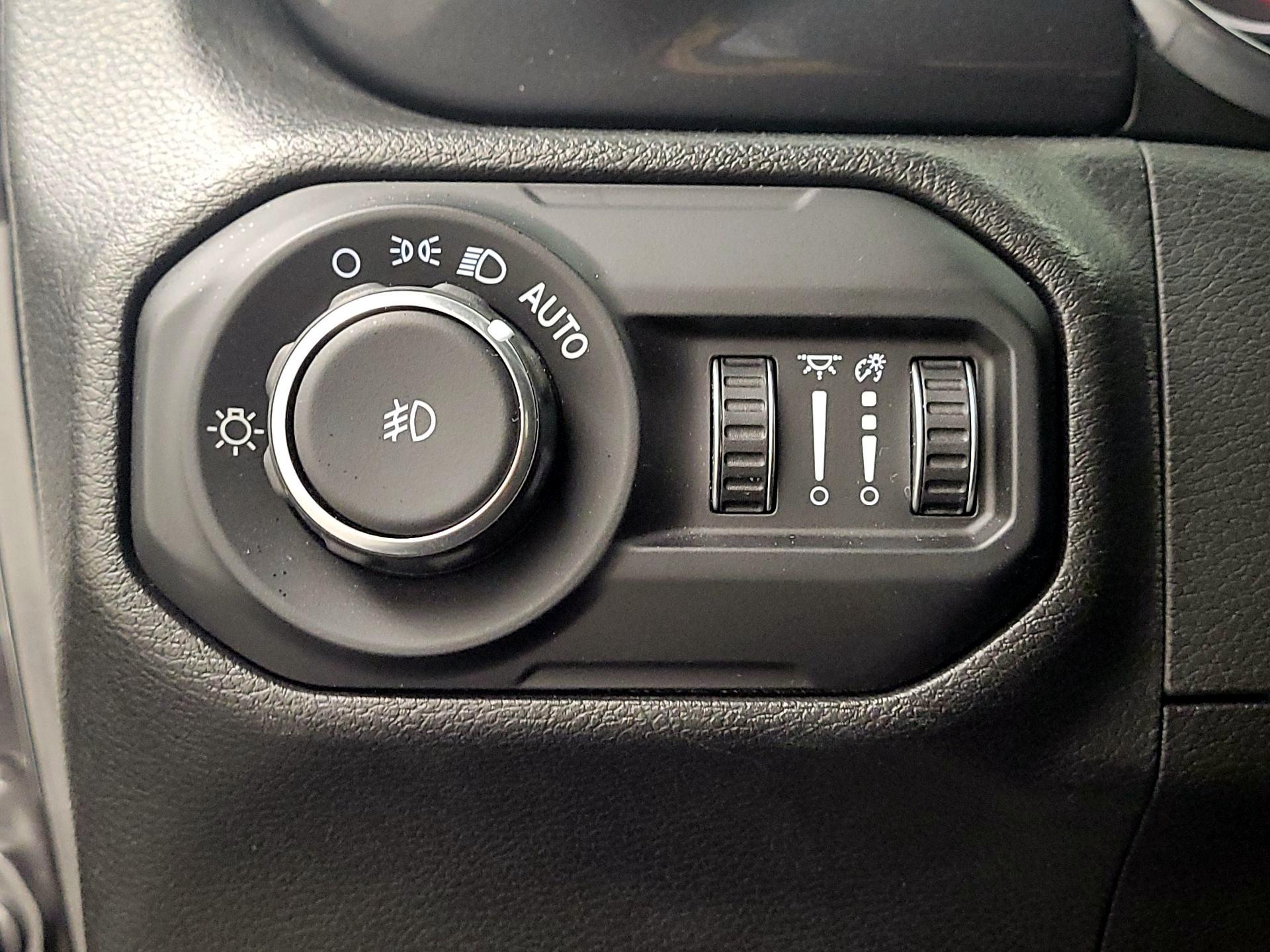 Thumbnail: 2022 Jeep Wrangler - 13