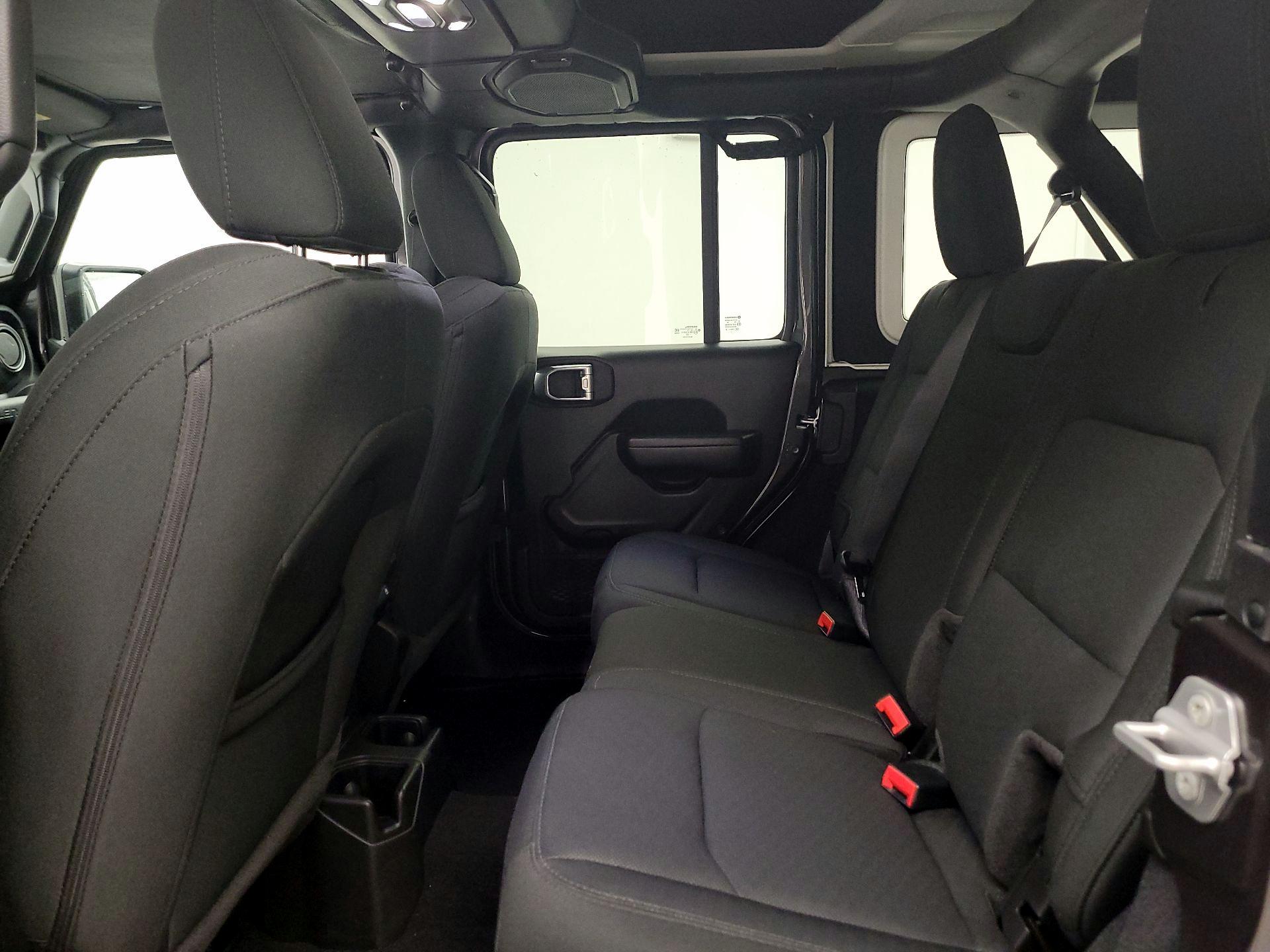 Thumbnail: 2022 Jeep Wrangler - 19