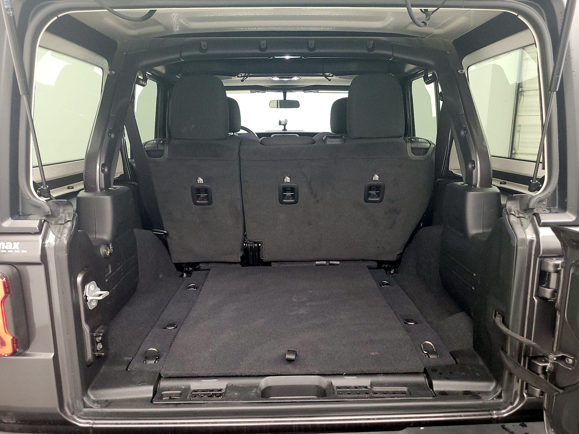 Thumbnail: 2022 Jeep Wrangler - 20