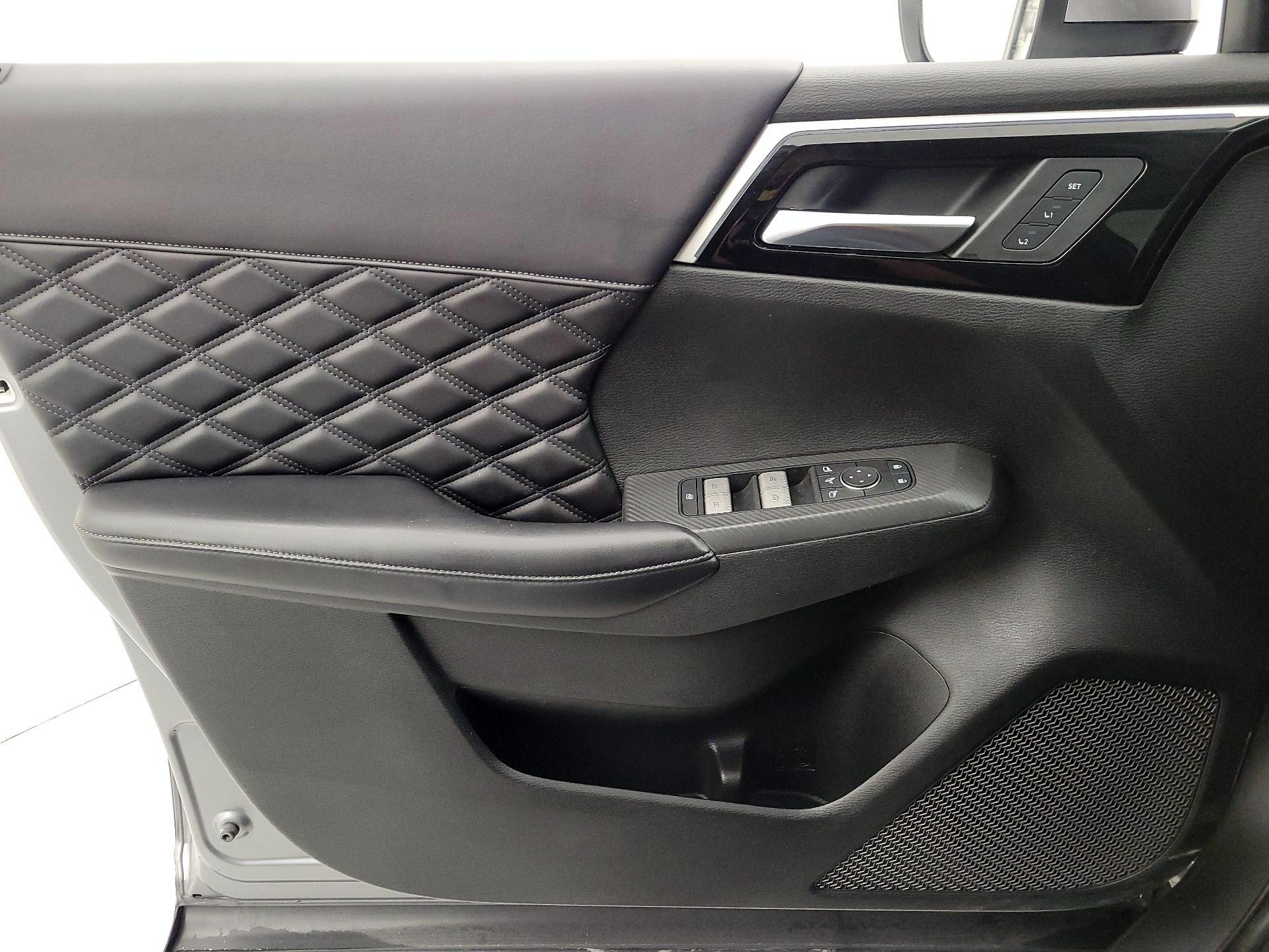 Thumbnail: 2022 Mitsubishi Outlander - 12