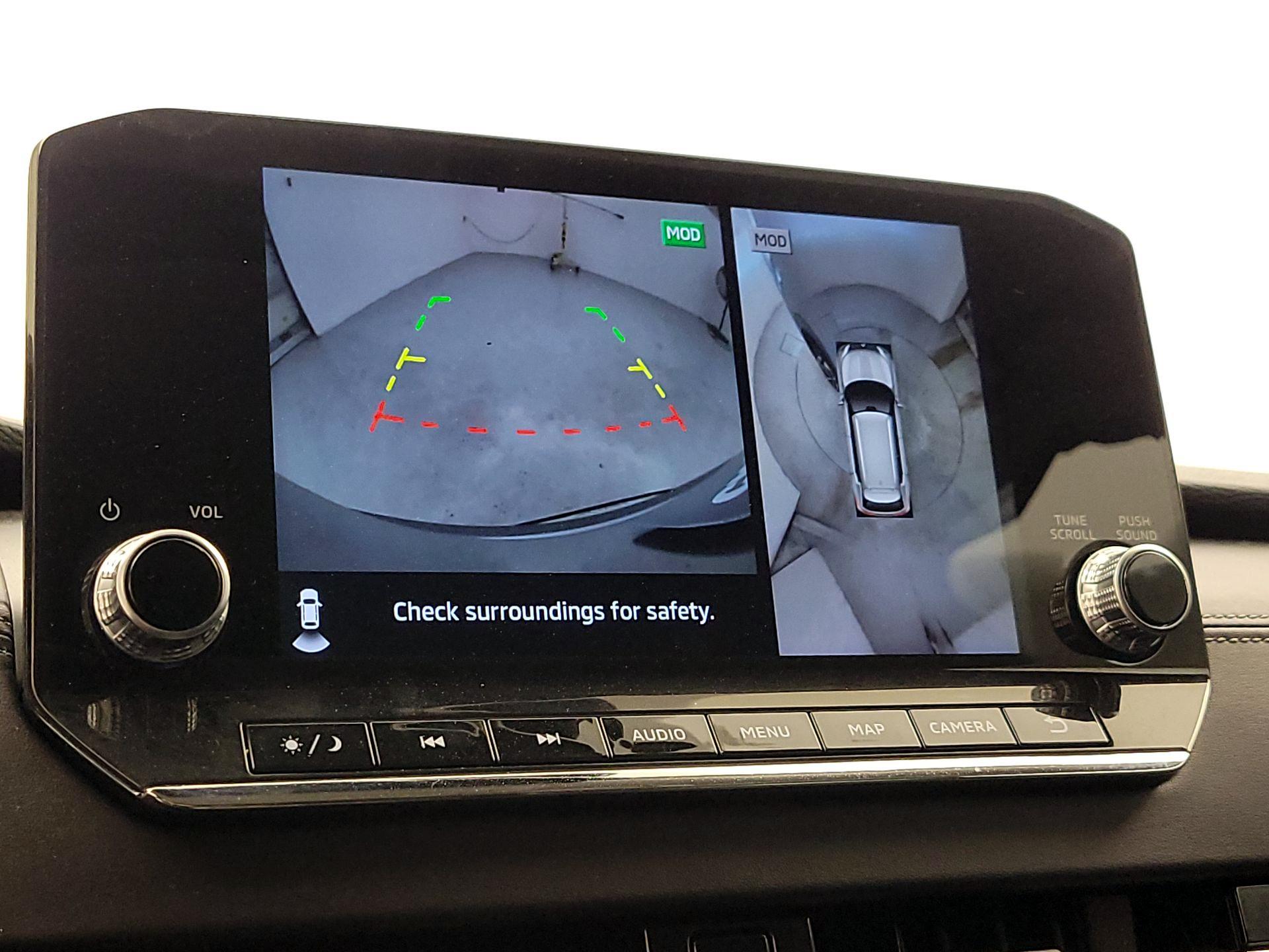 Thumbnail: 2022 Mitsubishi Outlander - 14