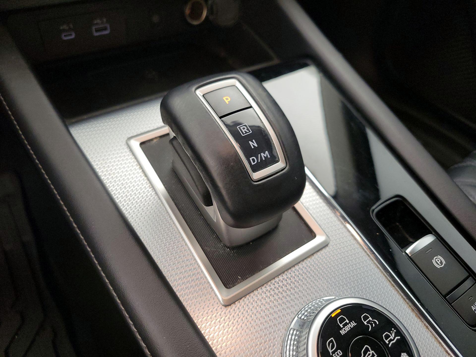 Thumbnail: 2022 Mitsubishi Outlander - 17