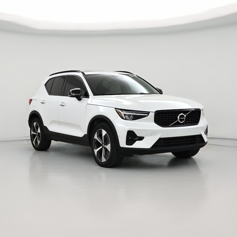 2023 Volvo XC40 B4 Ultimate Dark Theme