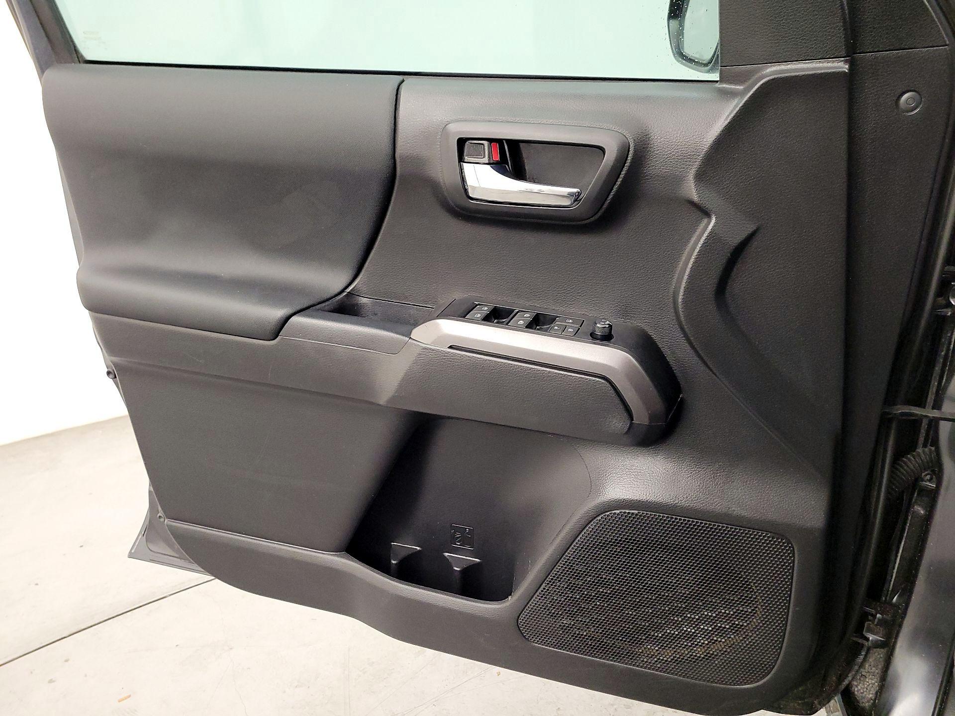 Thumbnail: 2023 Toyota Tacoma - 12