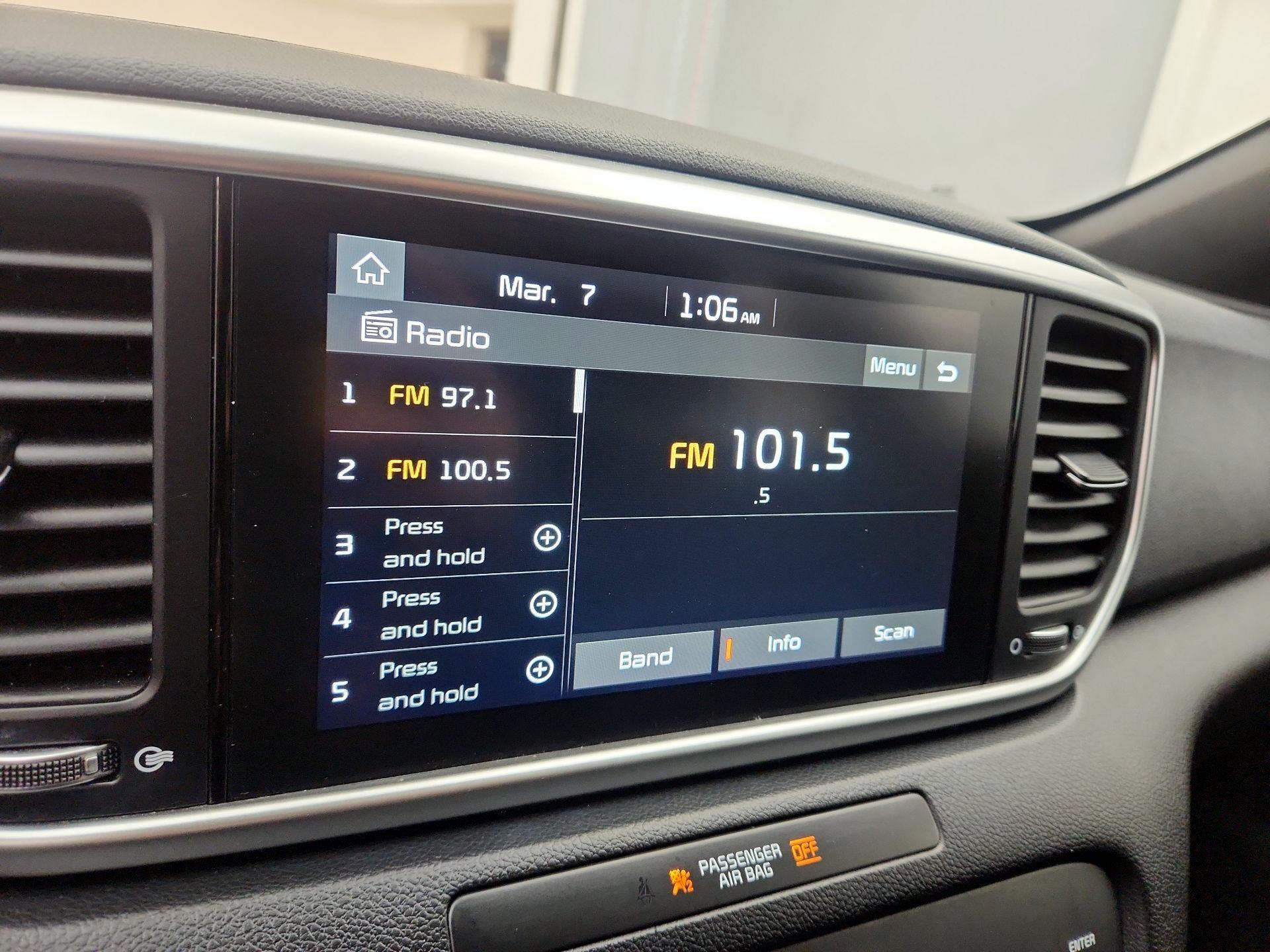 Thumbnail: 2021 Kia Sportage - 15