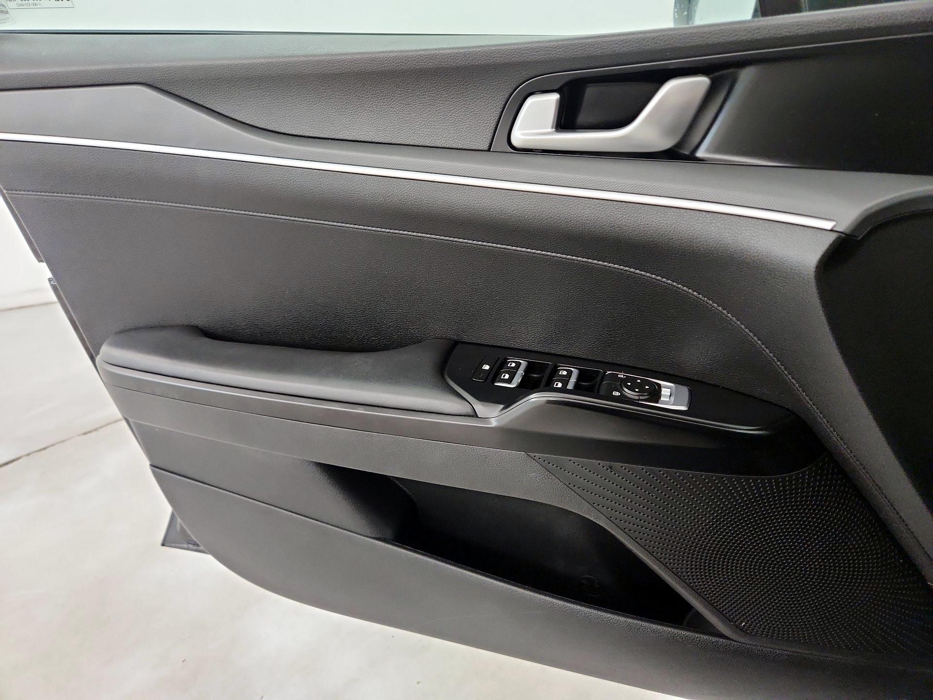 Thumbnail: 2023 Kia K5 - 12