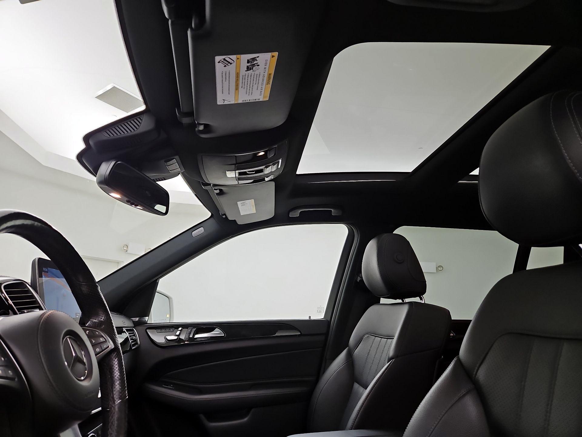 Thumbnail: 2019 Mercedes-Benz GLS - 20