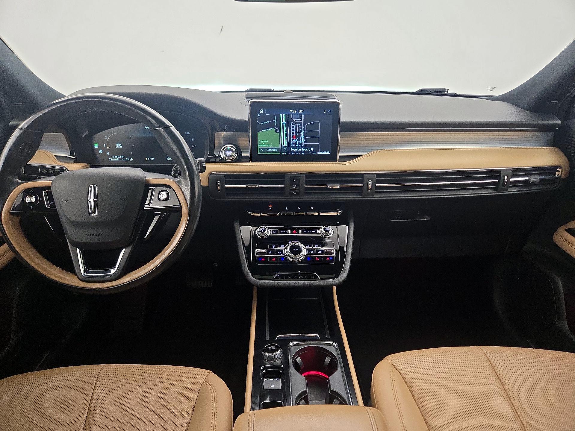 Thumbnail: 2022 Lincoln Corsair - 9