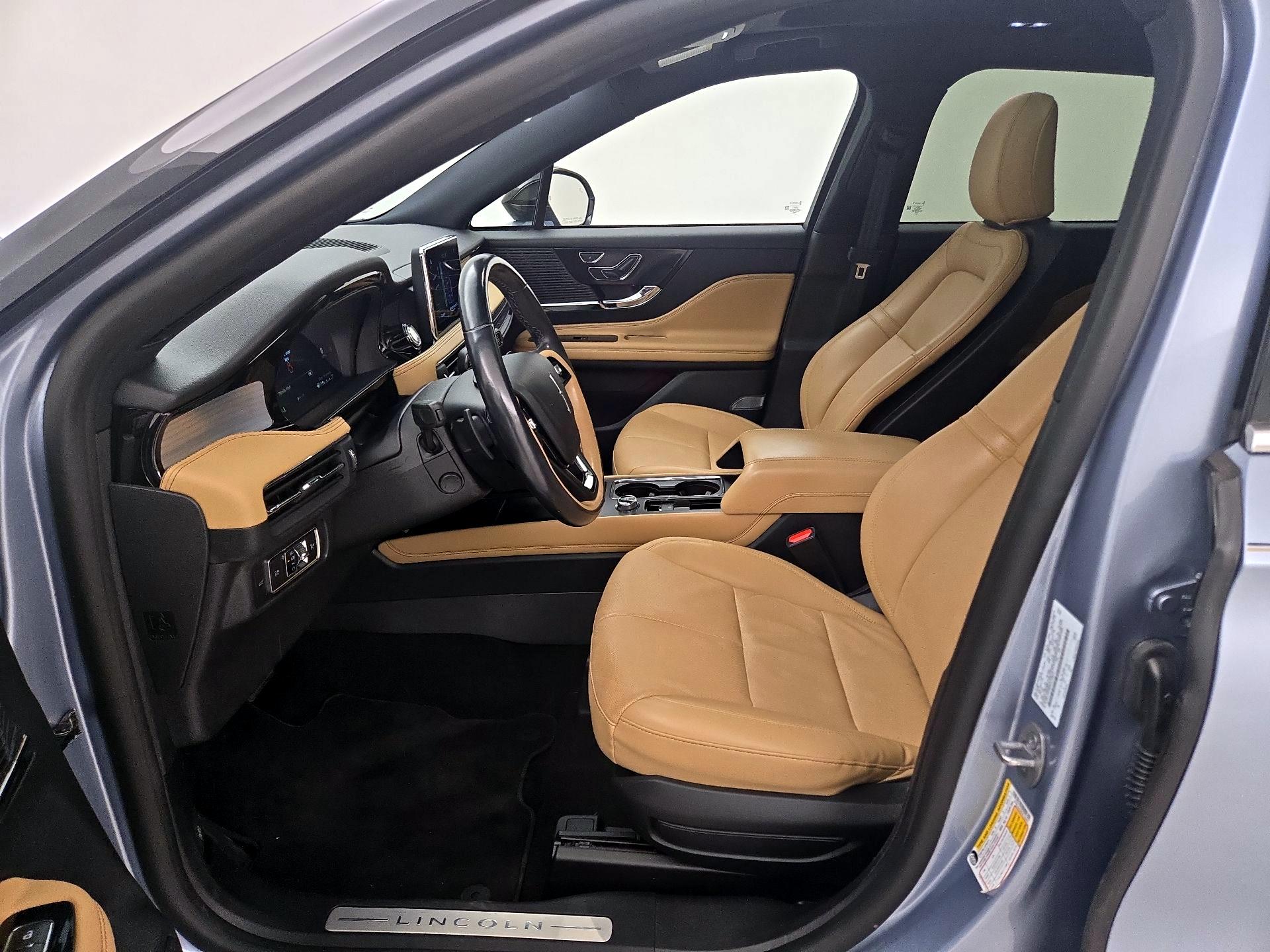 Thumbnail: 2022 Lincoln Corsair - 11