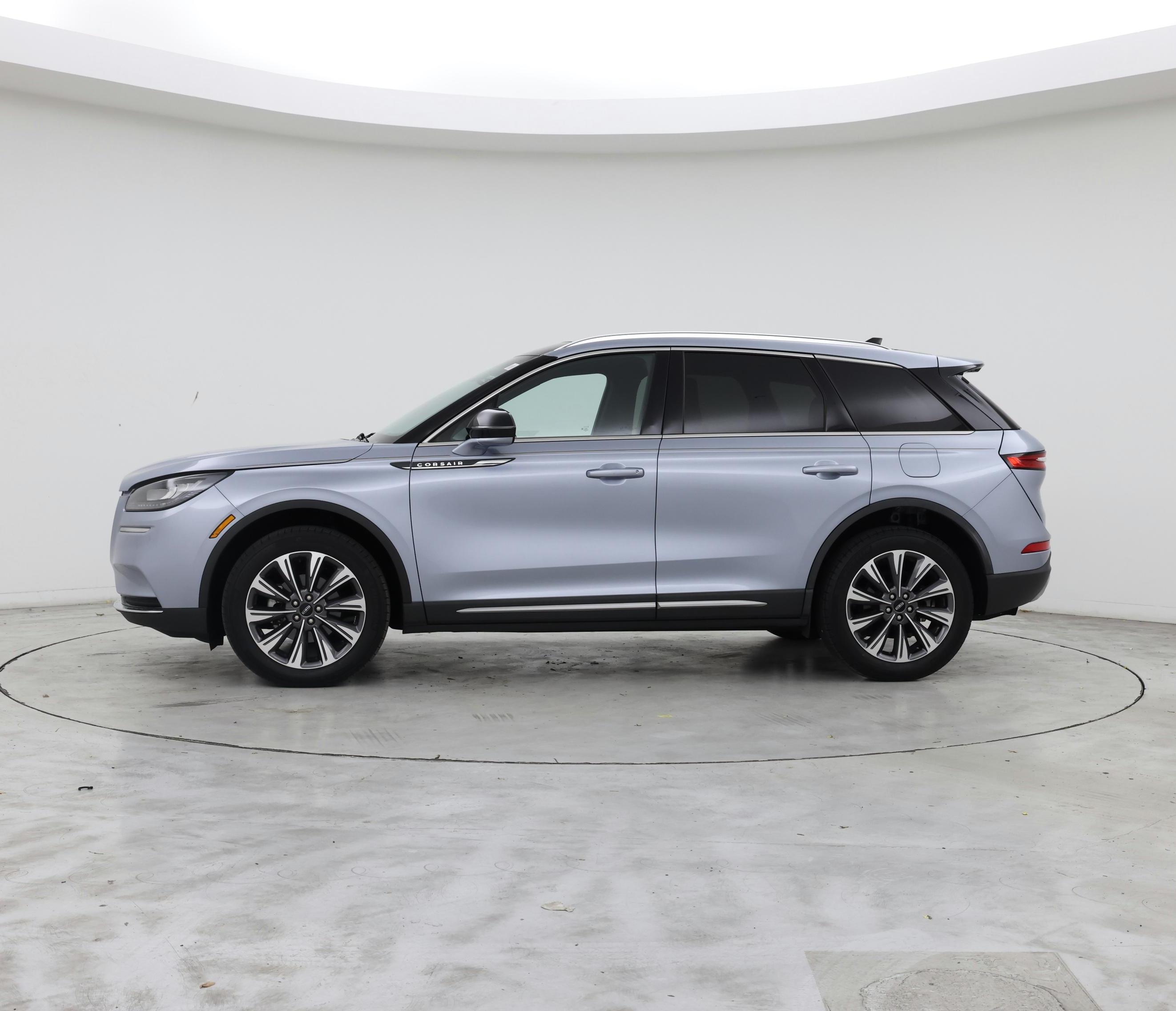 Thumbnail: 2022 Lincoln Corsair - 3