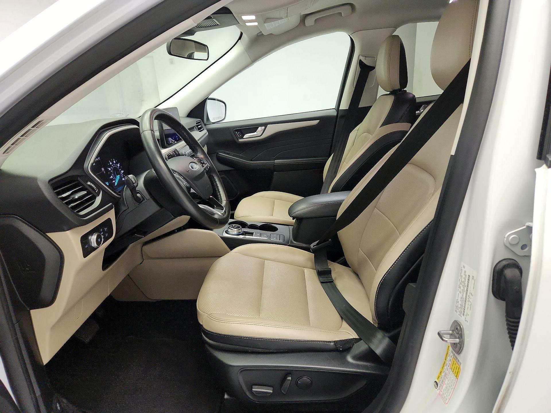 Thumbnail: 2022 Ford Escape - 11