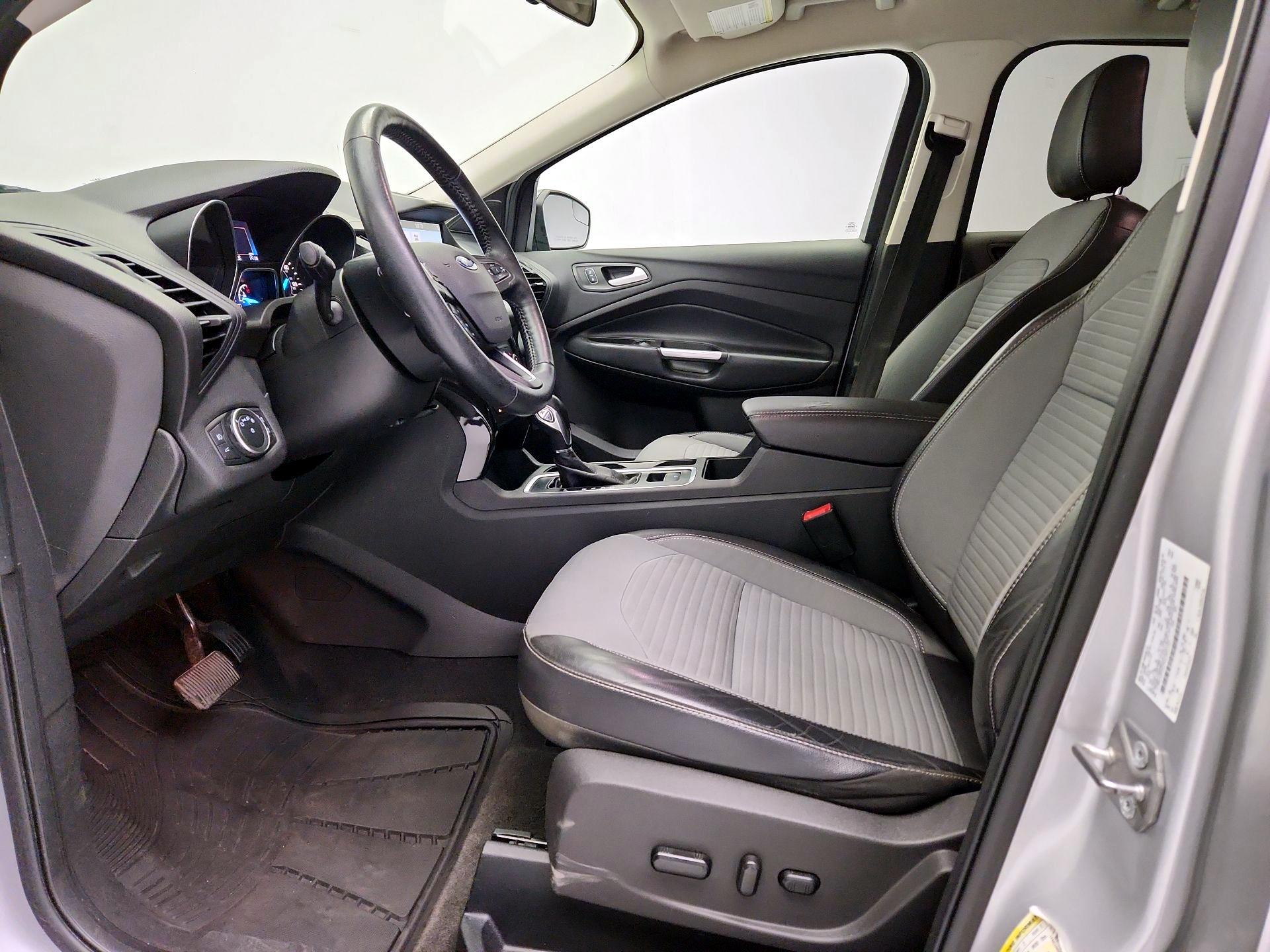 Thumbnail: 2019 Ford Escape - 11