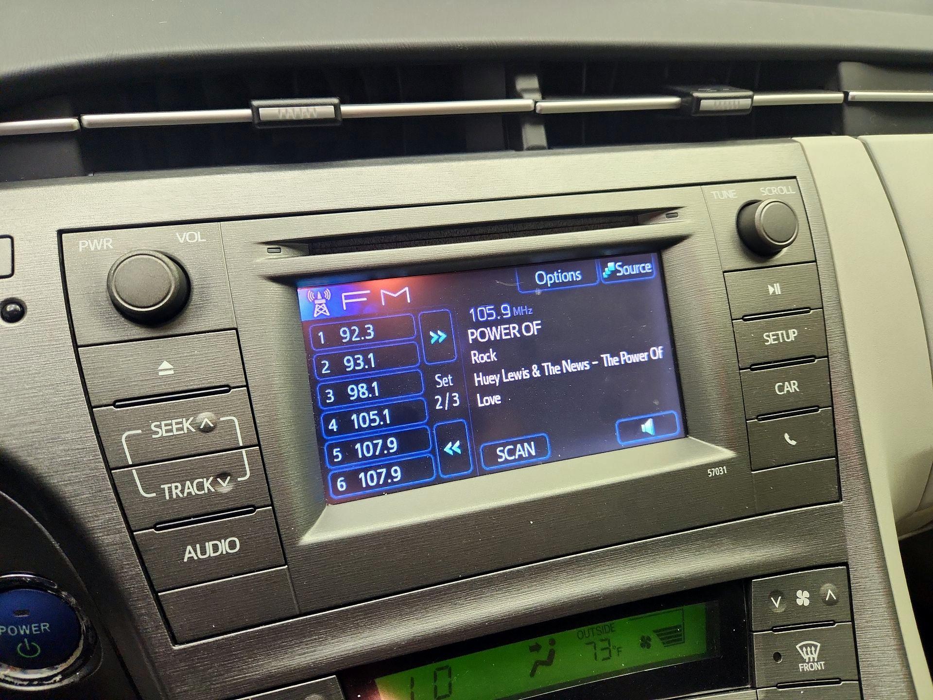 Thumbnail: 2015 Toyota Prius - 15