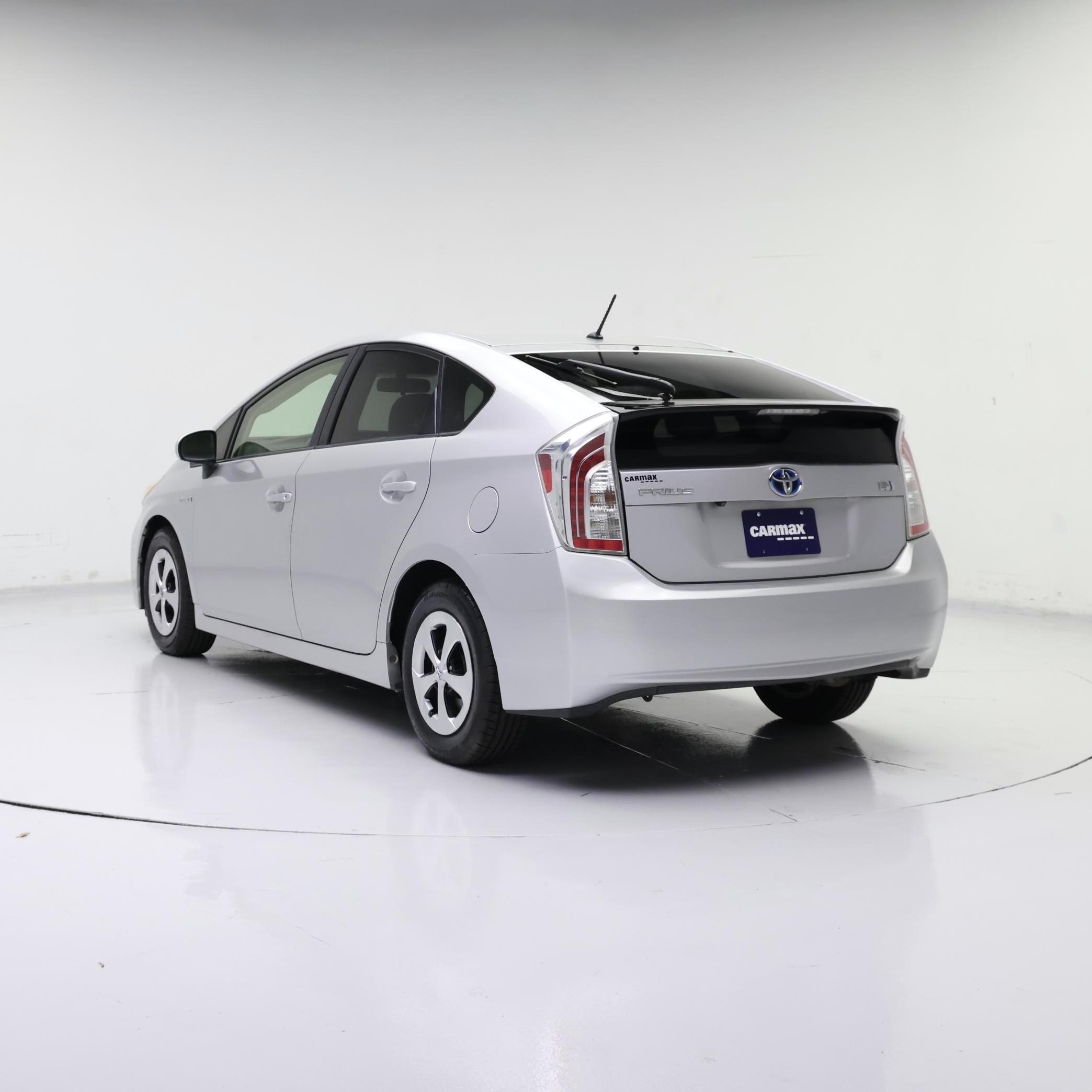 Thumbnail: 2015 Toyota Prius - 2