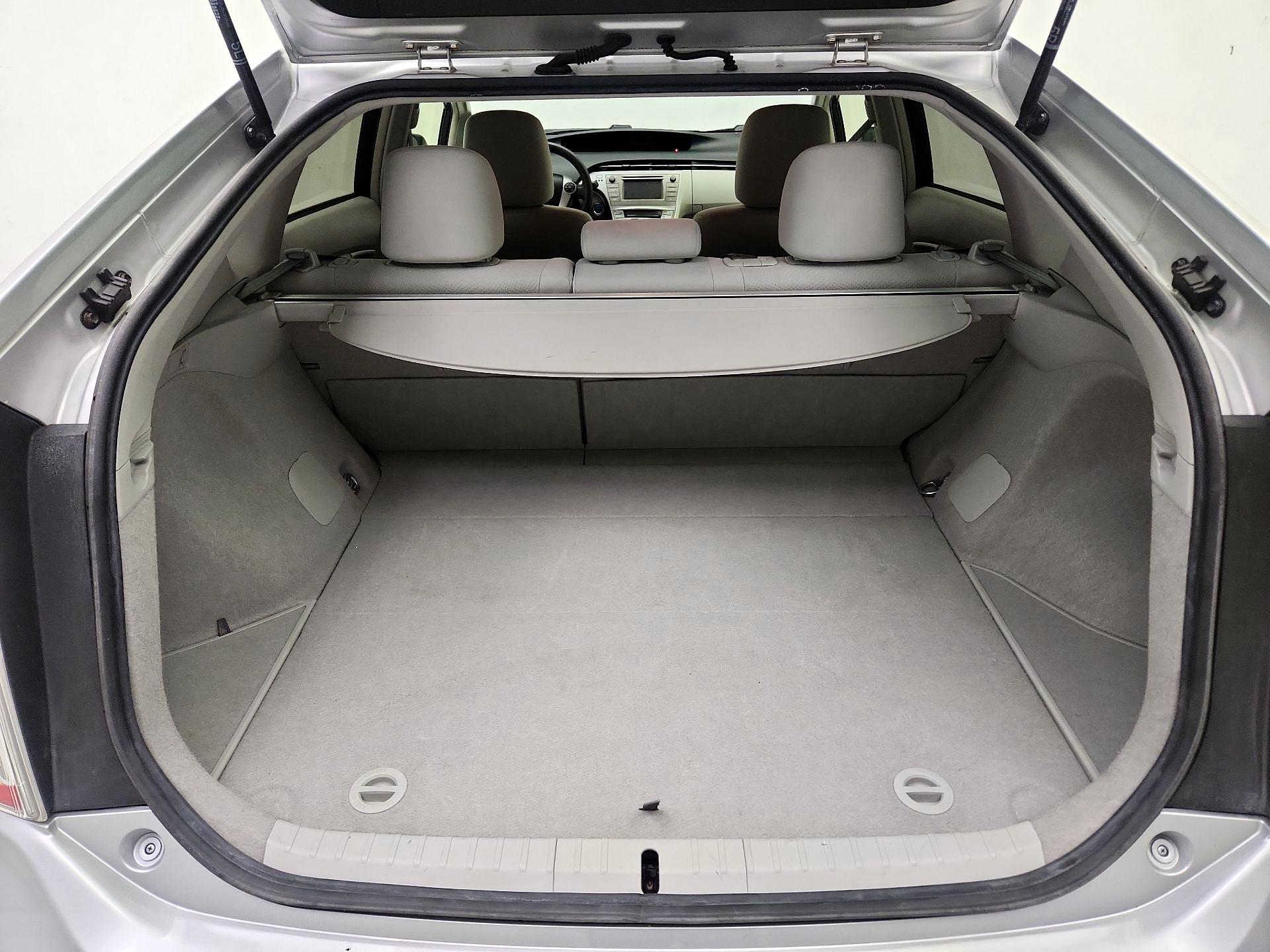 Thumbnail: 2015 Toyota Prius - 20