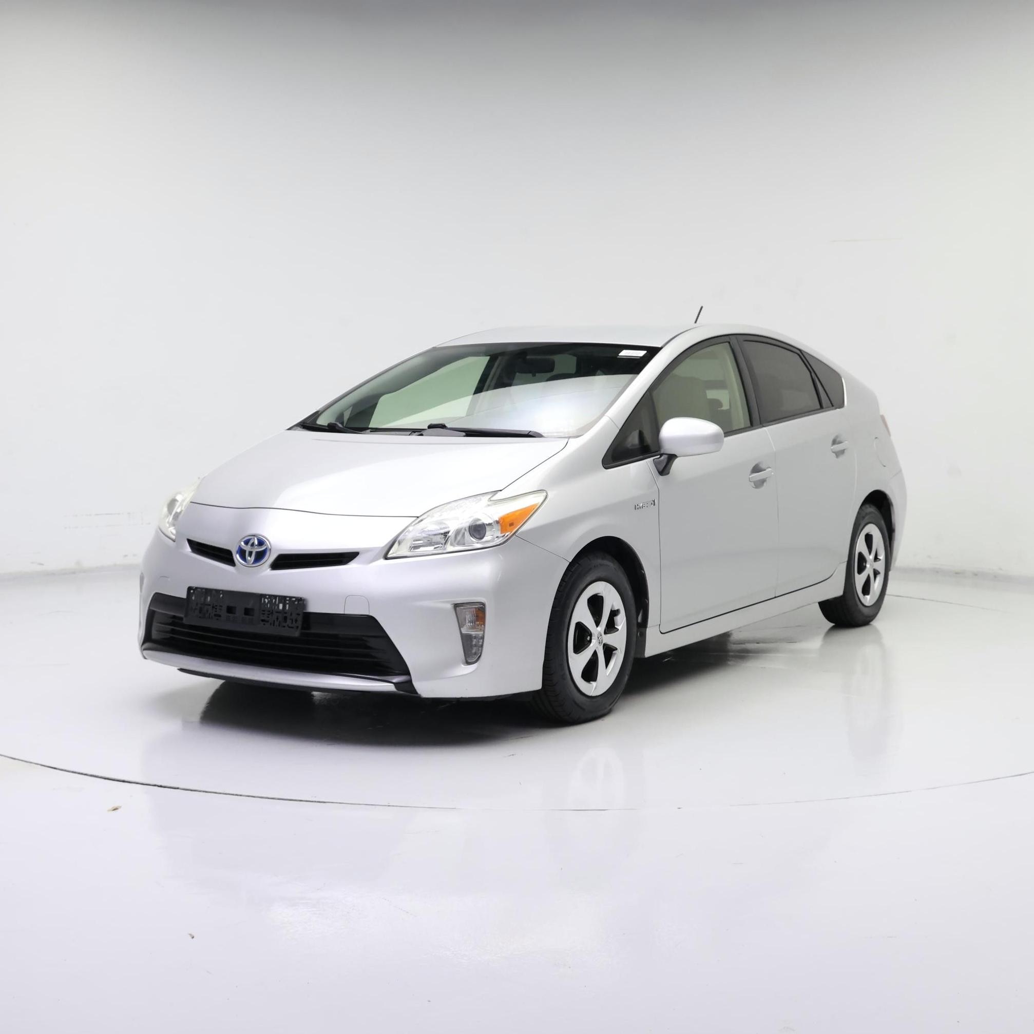 Thumbnail: 2015 Toyota Prius - 4