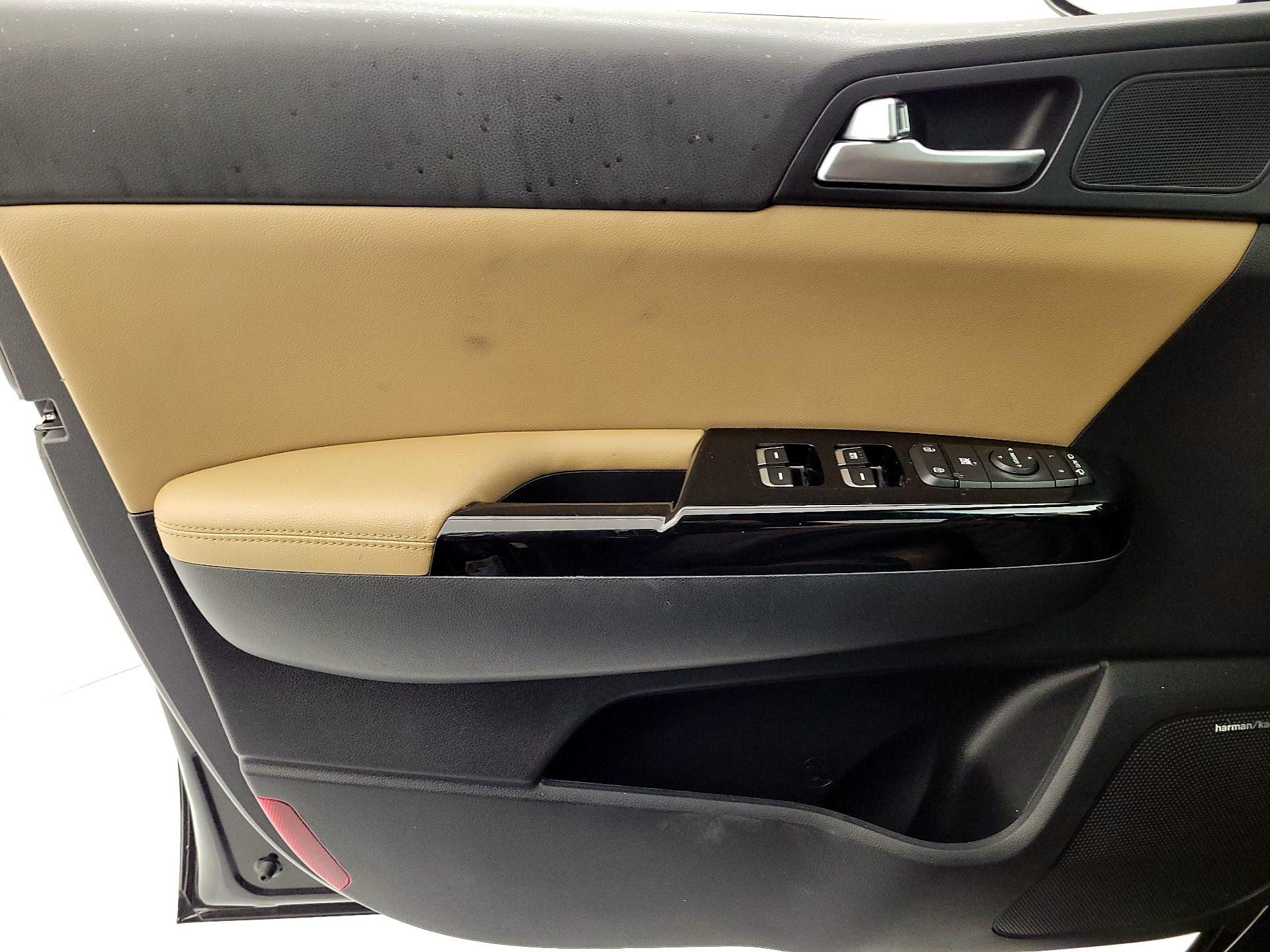 Thumbnail: 2022 Kia Sportage - 12