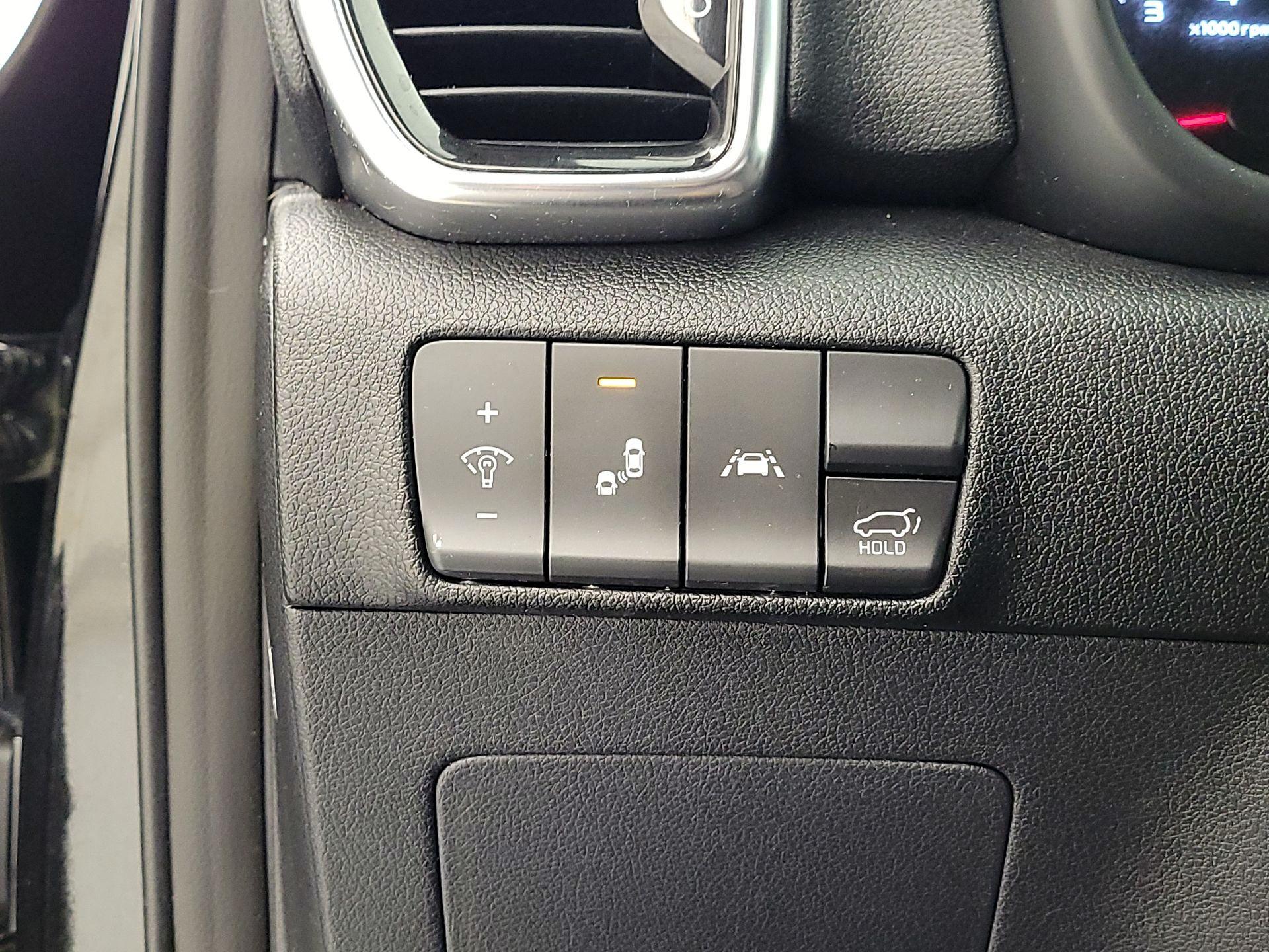 Thumbnail: 2022 Kia Sportage - 13