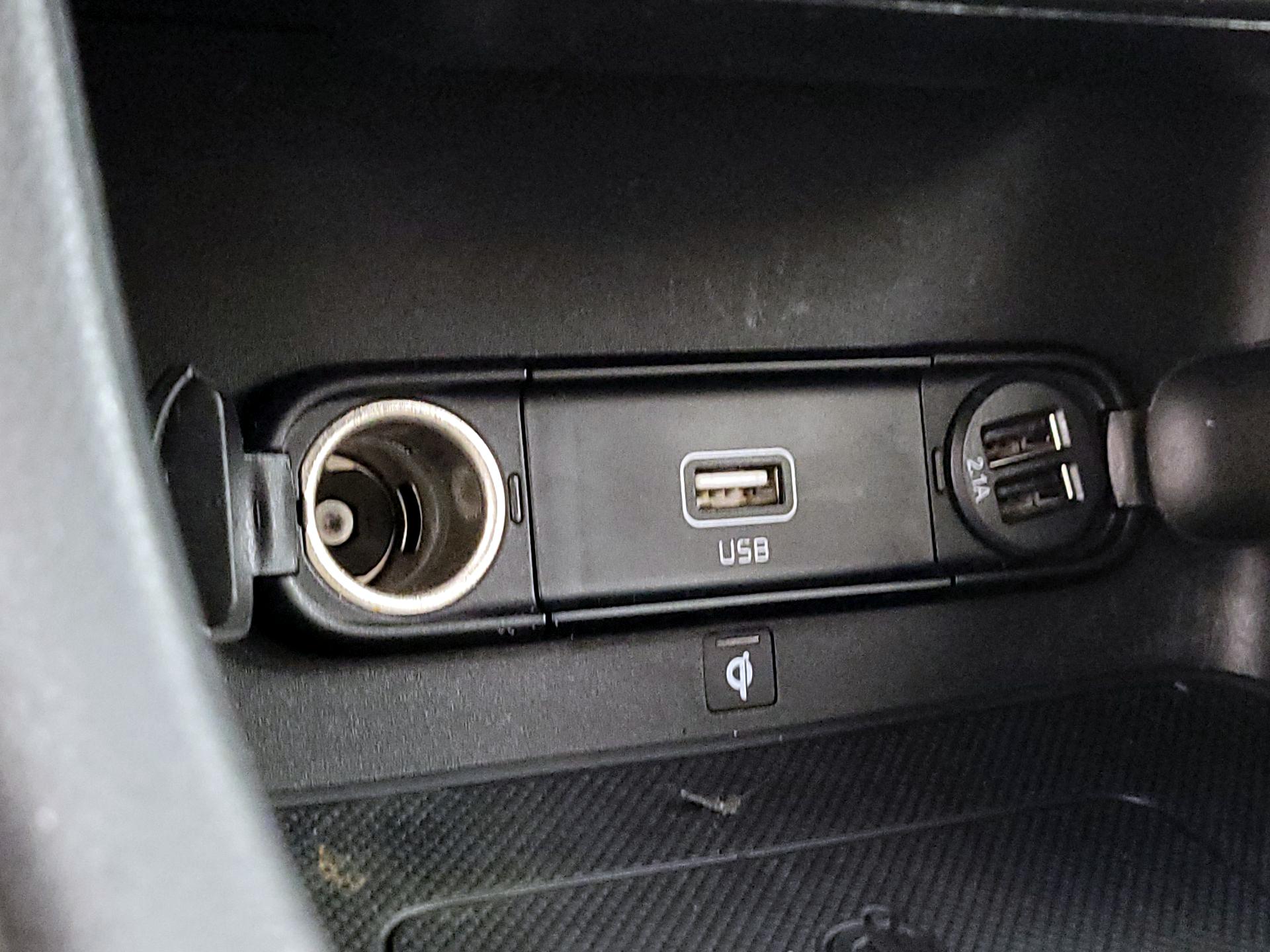 Thumbnail: 2022 Kia Sportage - 18