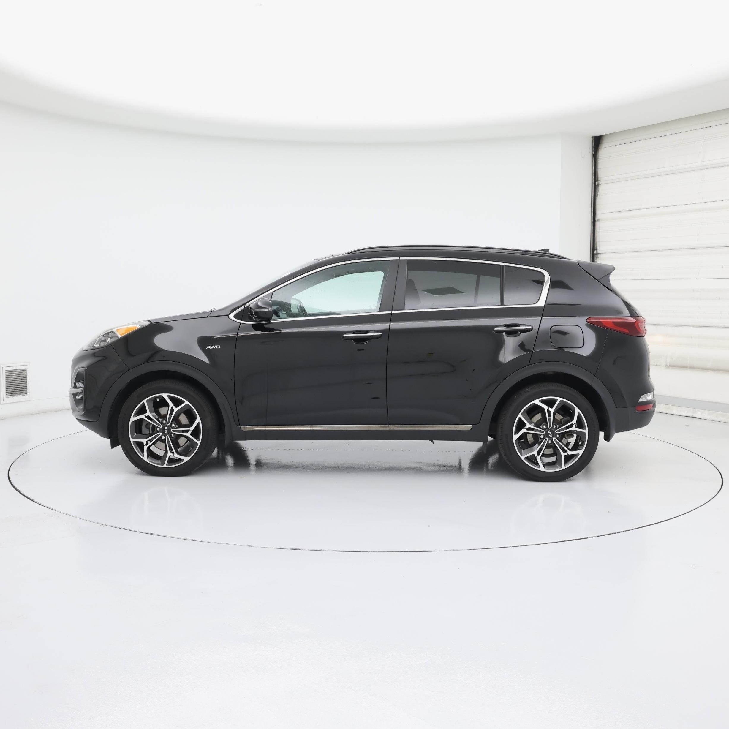 Thumbnail: 2022 Kia Sportage - 3