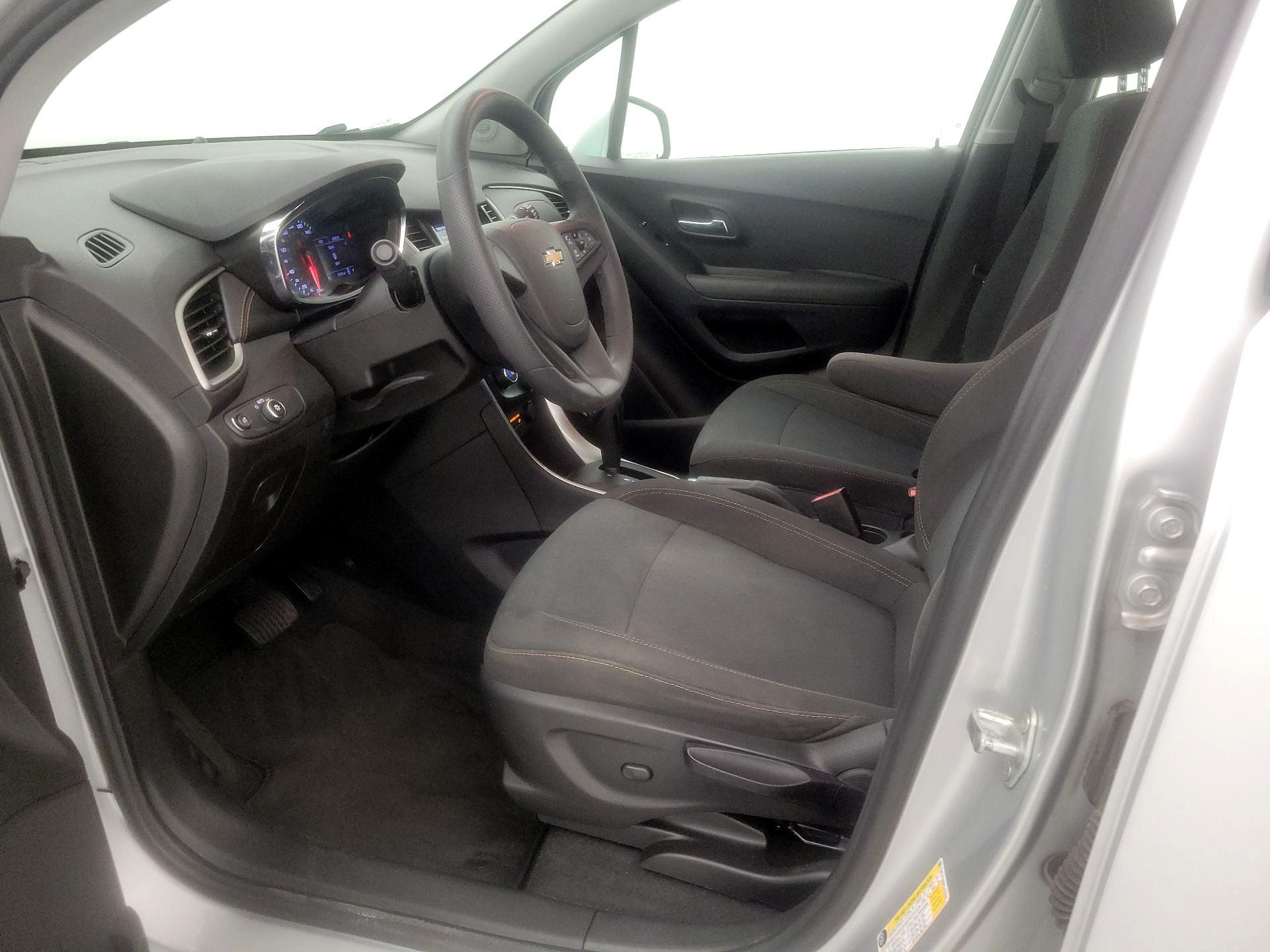 Thumbnail: 2019 Chevrolet Trax - 11