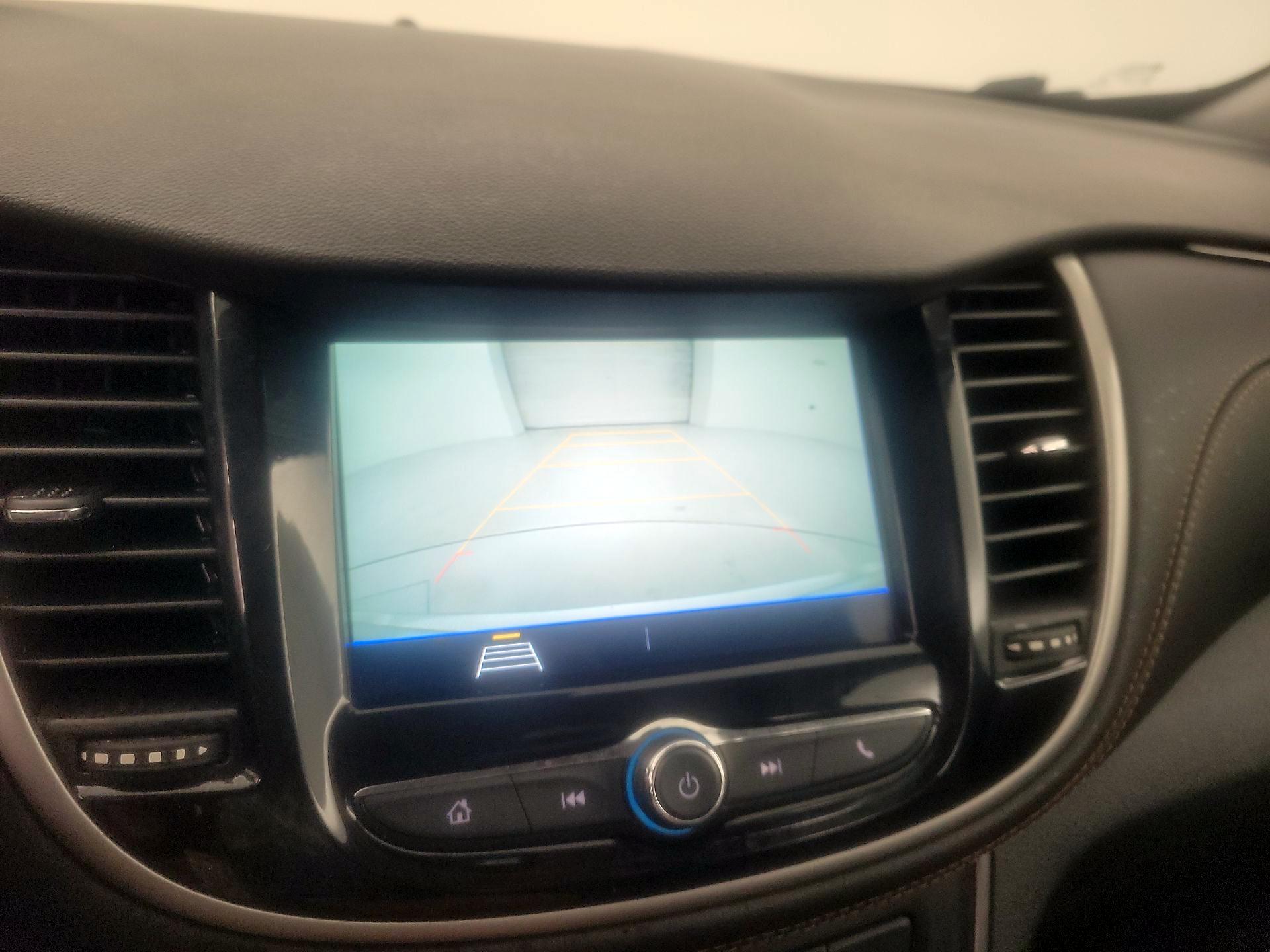 Thumbnail: 2019 Chevrolet Trax - 14