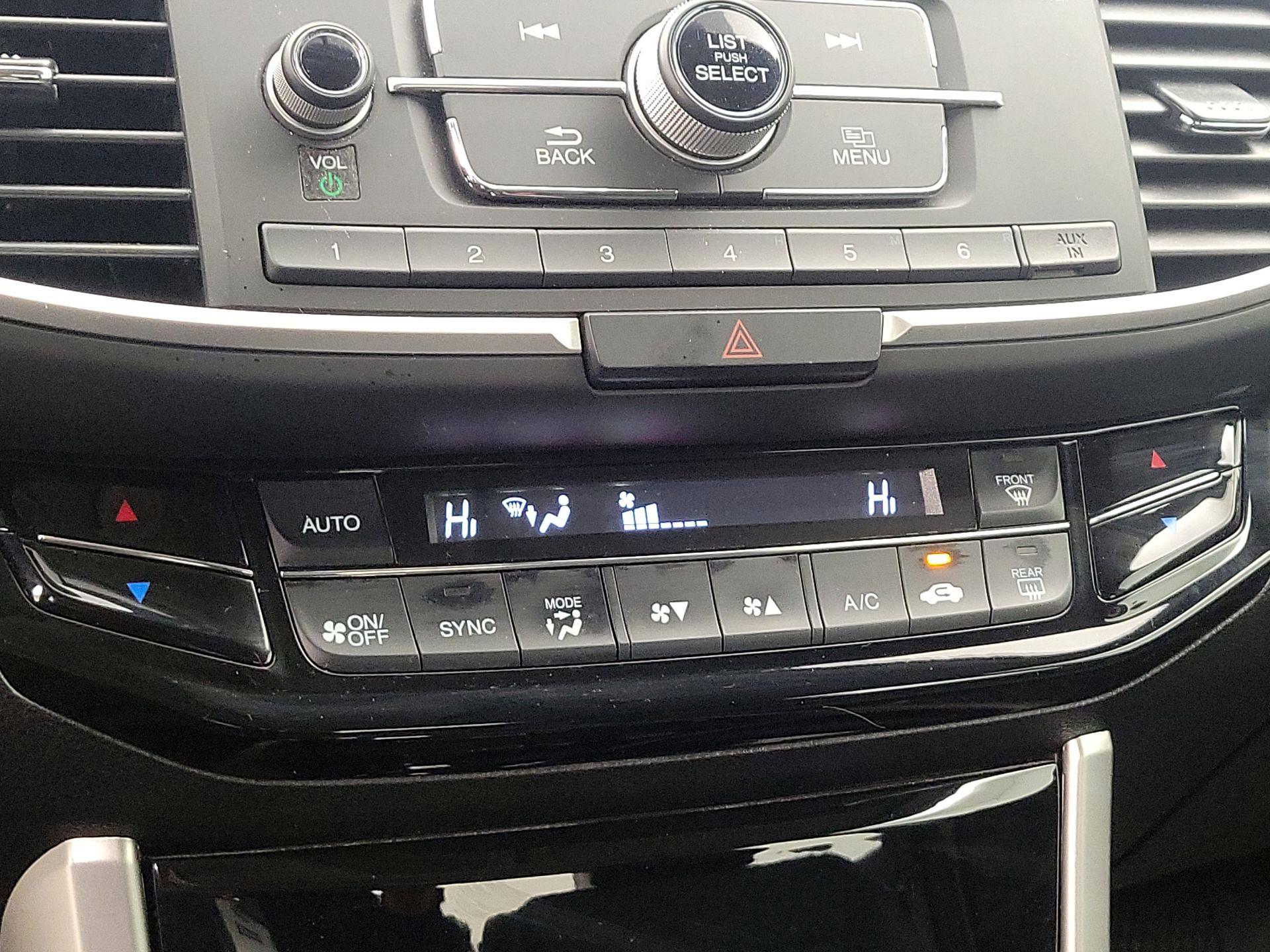 Thumbnail: 2017 Honda Accord - 16