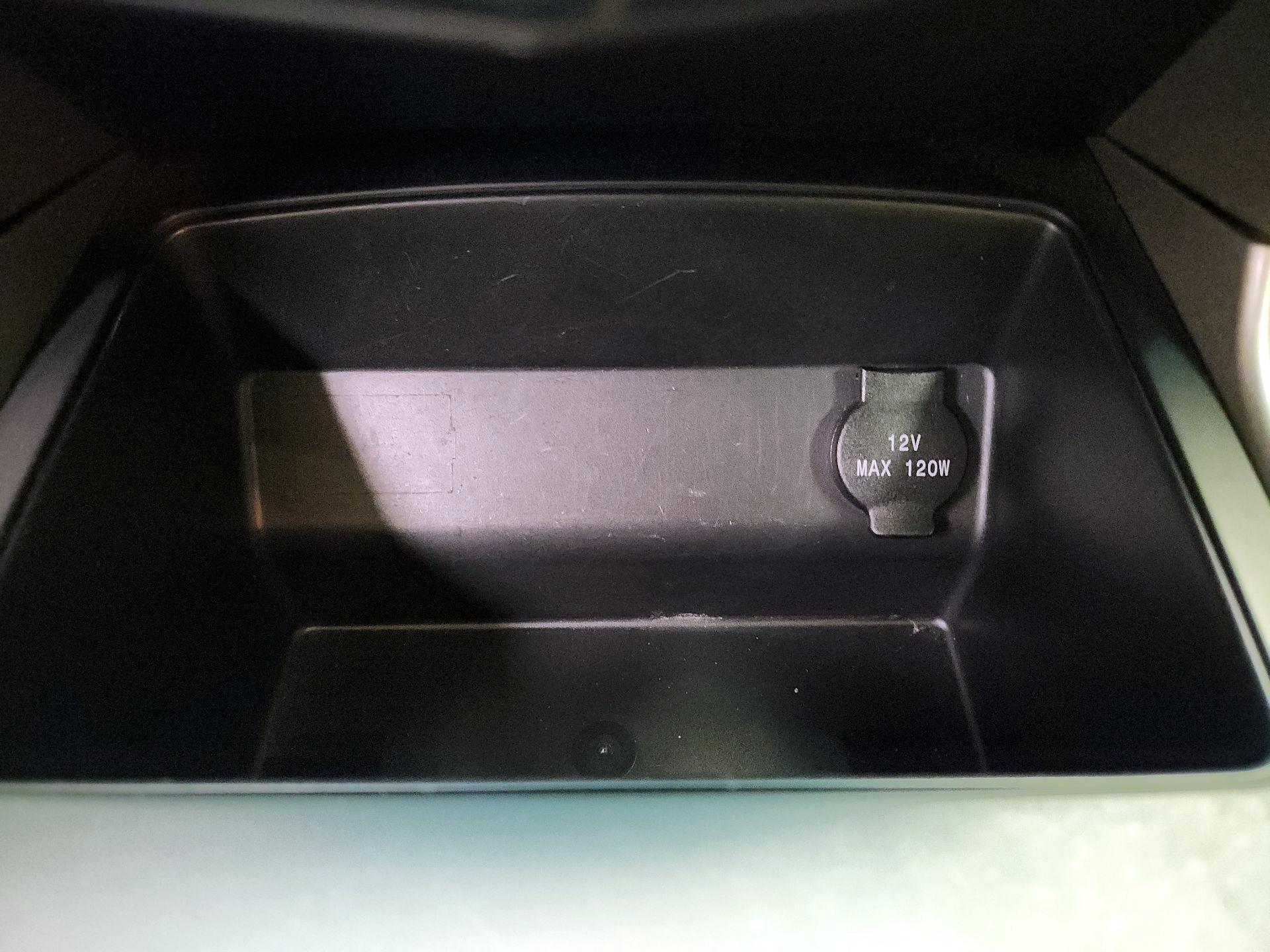 Thumbnail: 2015 Nissan Altima - 17