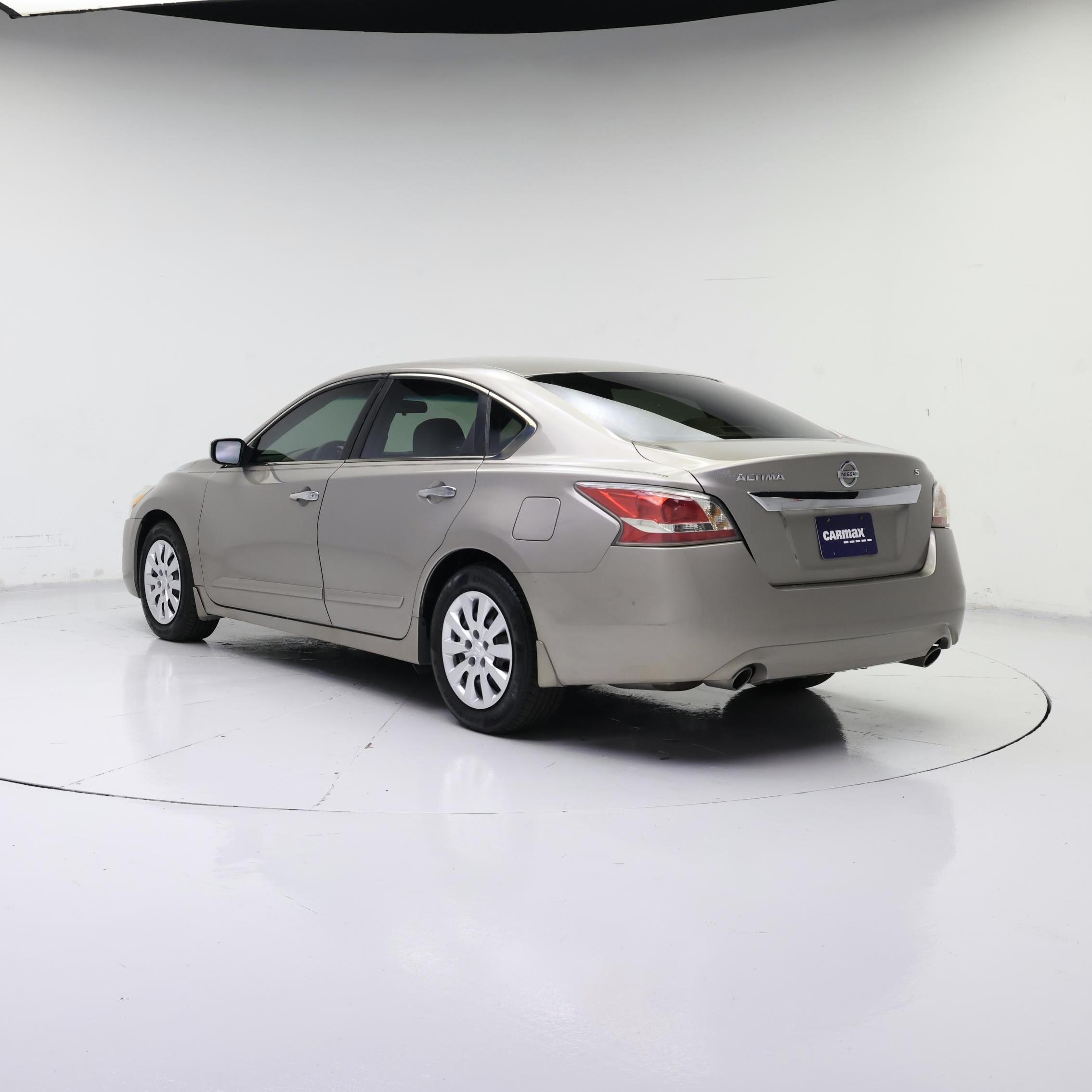 Thumbnail: 2015 Nissan Altima - 2