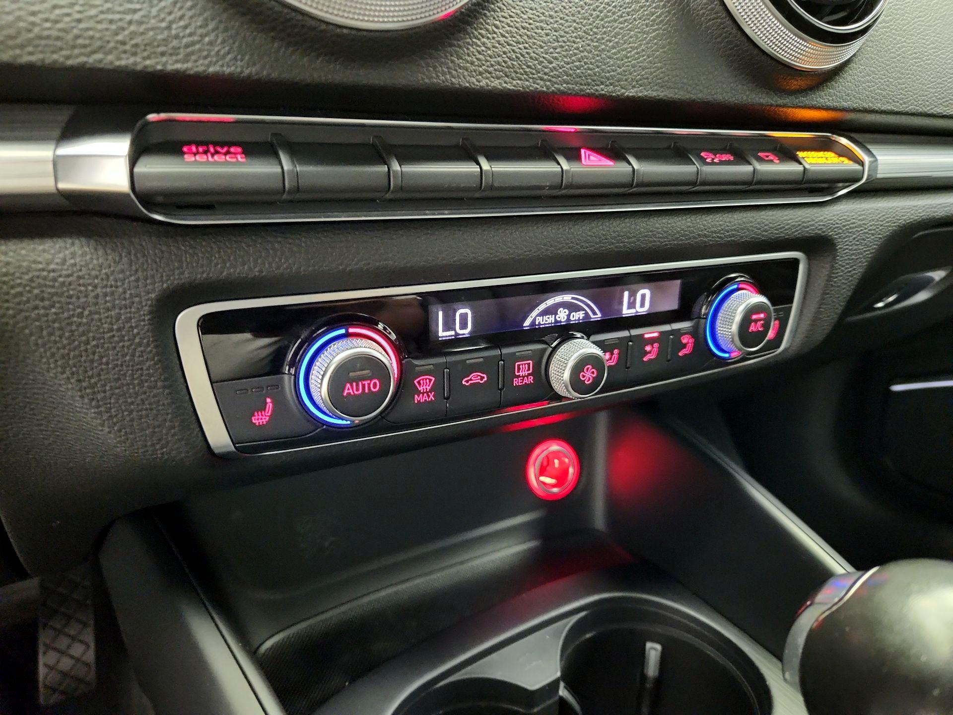 Thumbnail: 2015 Audi A3 - 16